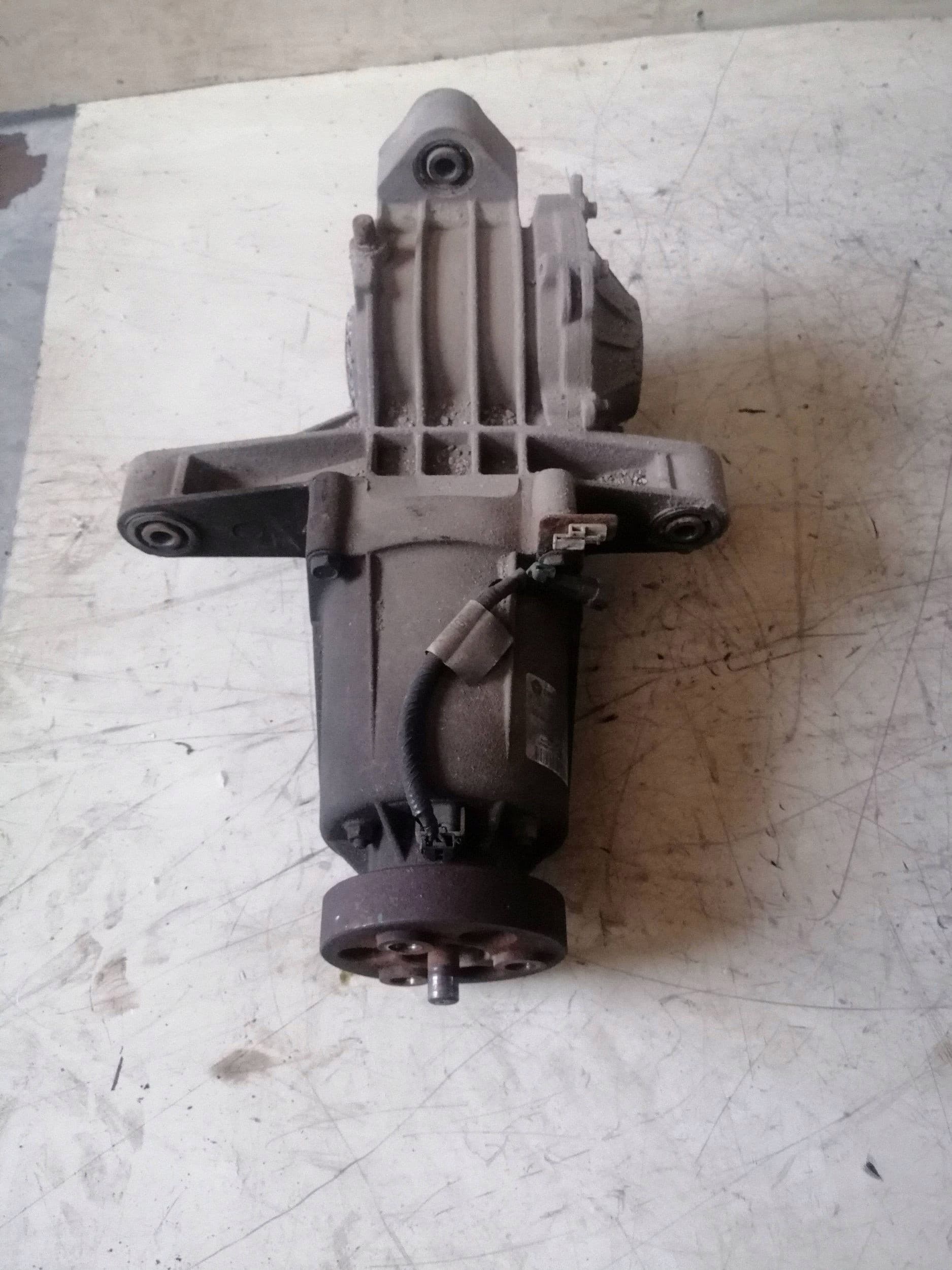 Puente Diferencial Trasero Fiat Freemont 05146768AB usado 2