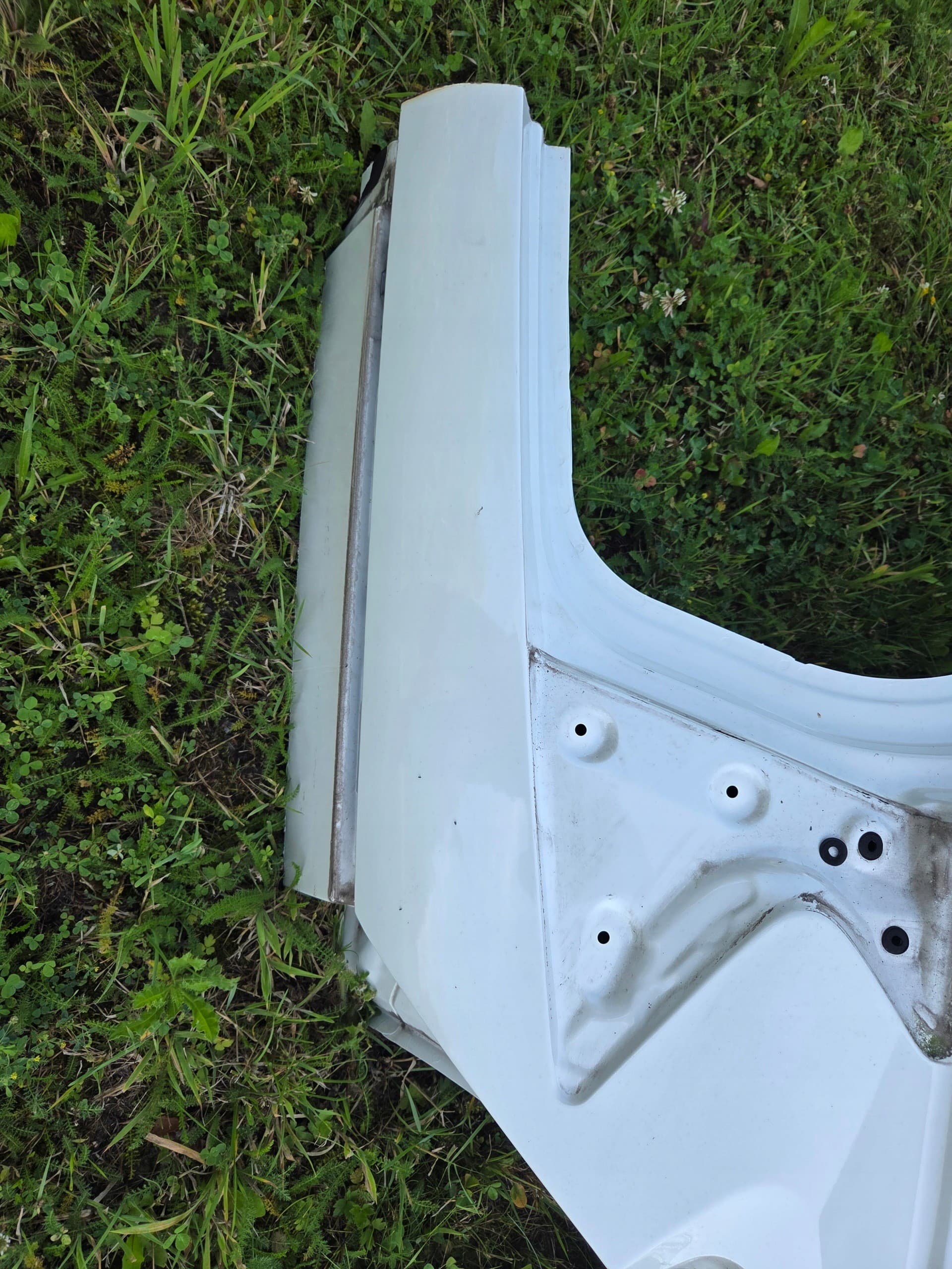 Aleta Trasera Derecha Blanco Perla Qab Infiniti Q30 QX30 usado 2