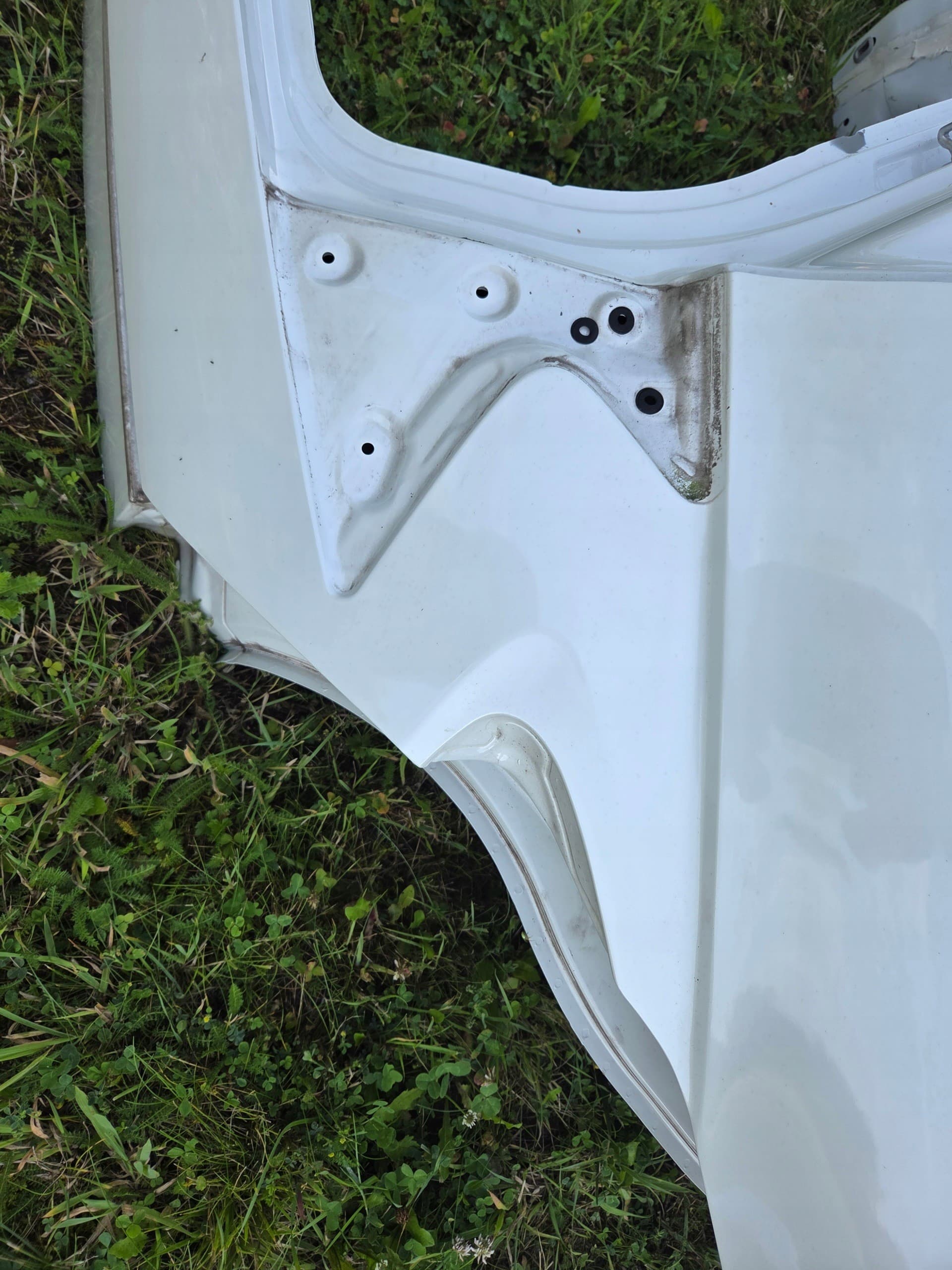 Aleta Trasera Derecha Blanco Perla Qab Infiniti Q30 QX30 usado 3