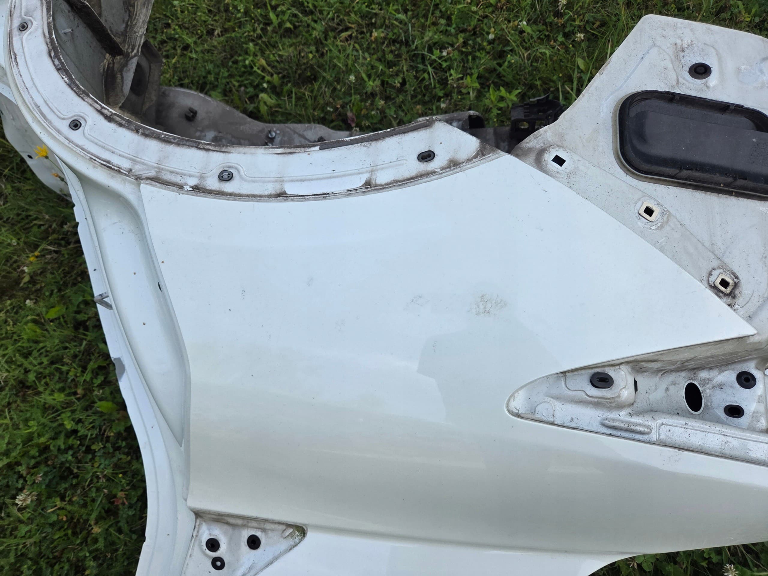 Aleta Trasera Derecha Blanco Perla Qab Infiniti Q30 QX30 usado 7
