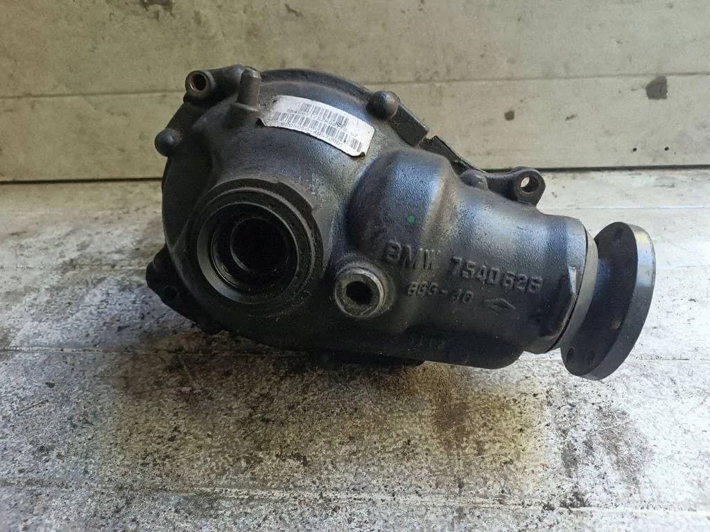 Reductor delantero BMW X3 (E83) 7540626 2.0L diésel 110kW 2006 usado
