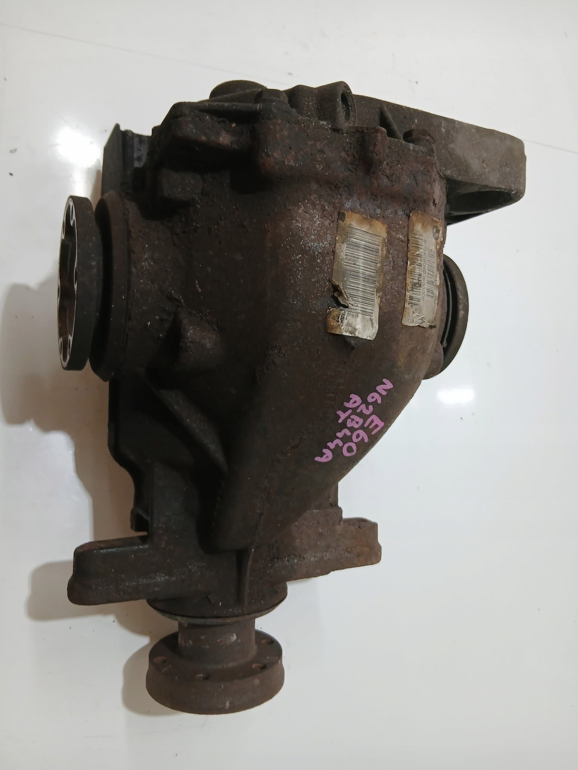Puente diferencial BMW E60 E61 N62B44A 7539901 3.38 usado