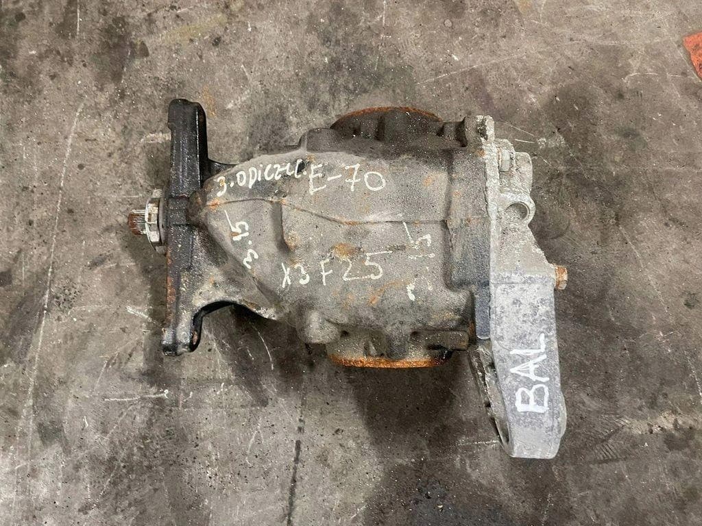 Reductor trasero BMW X5 (E70) 756486702 gasolina 171kW 2009 usado
