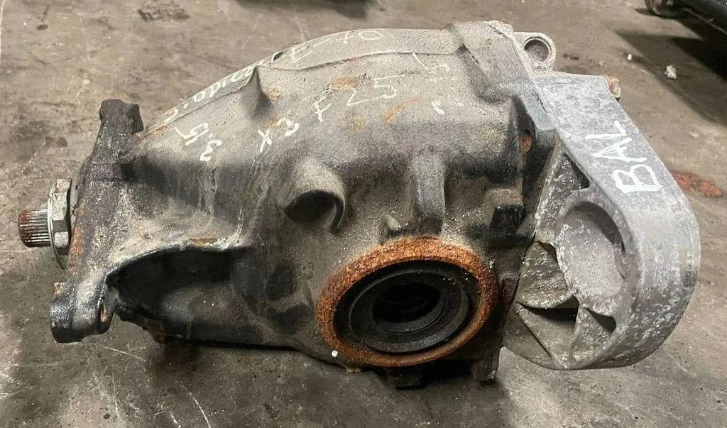 Reductor trasero BMW X5 (E70) 756486702 gasolina 171kW 2009 usado 4