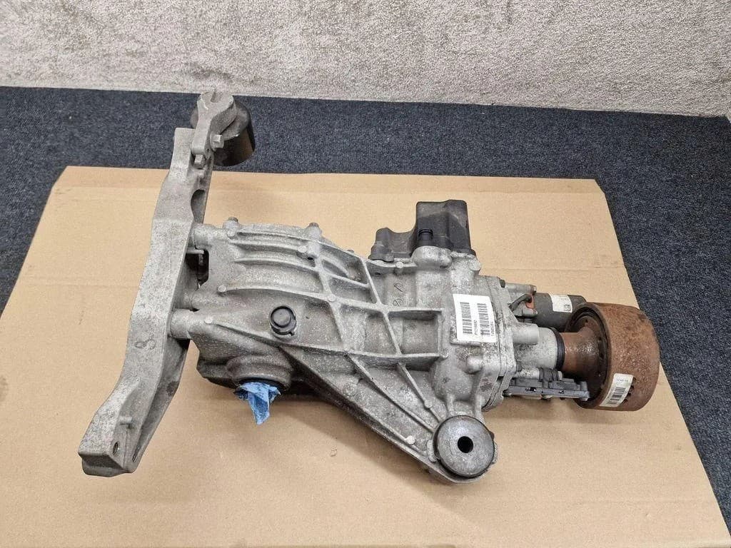 Reductor trasero Volvo XC90 II 4585384 2.0L diésel 173kW 2018 usado