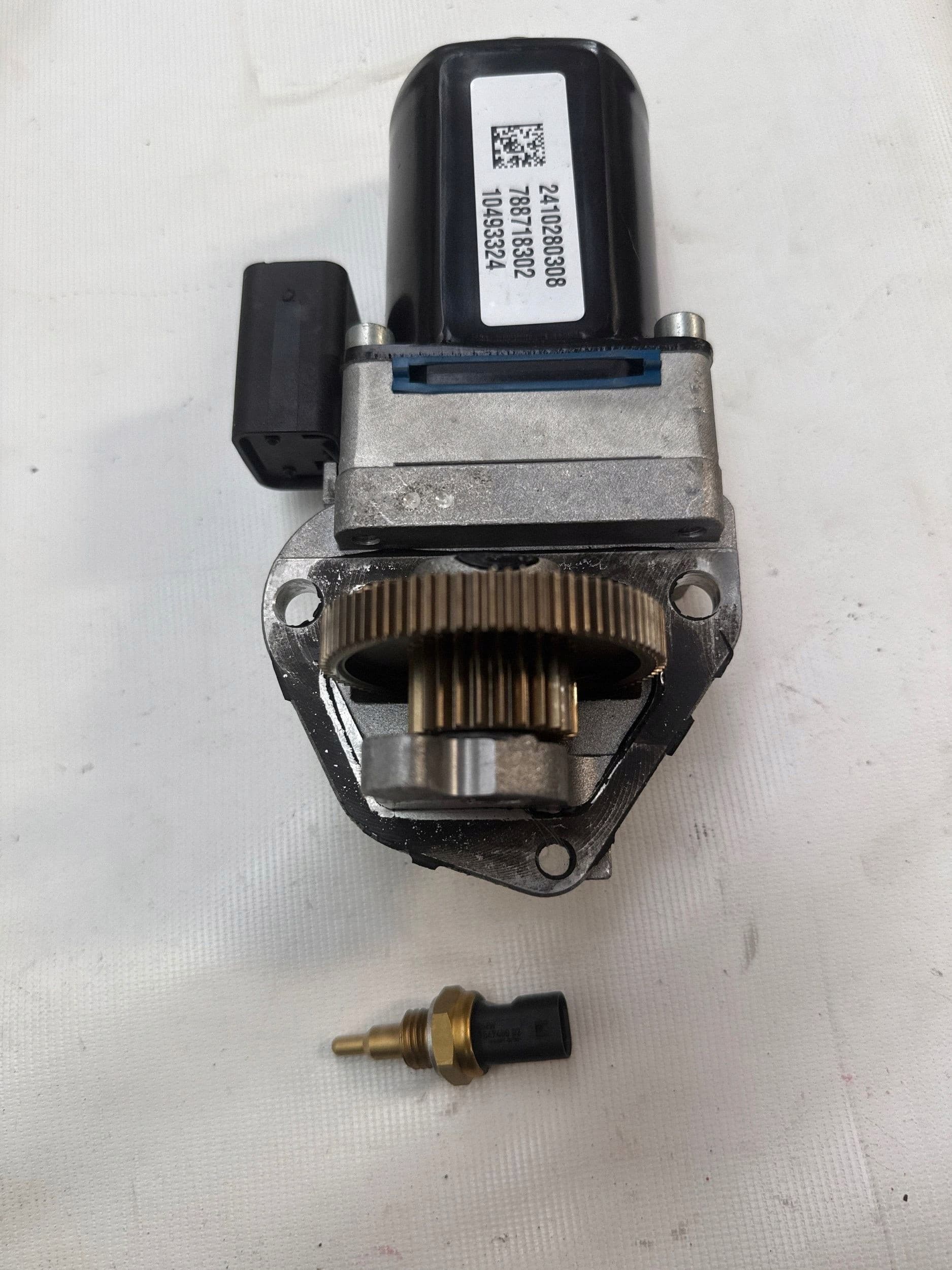 Diferencial delantero BMW M2 G87 10493324 usado 4