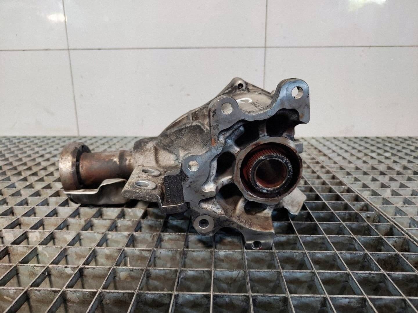 Puente diferencial delantero Volvo XC40 2.0D 31492988 usado 4