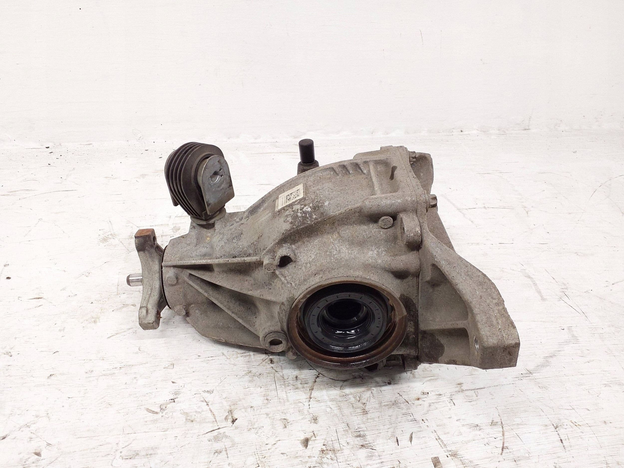 Diferencial trasero Mercedes-Benz C W205 2021 2053509527 usado 5