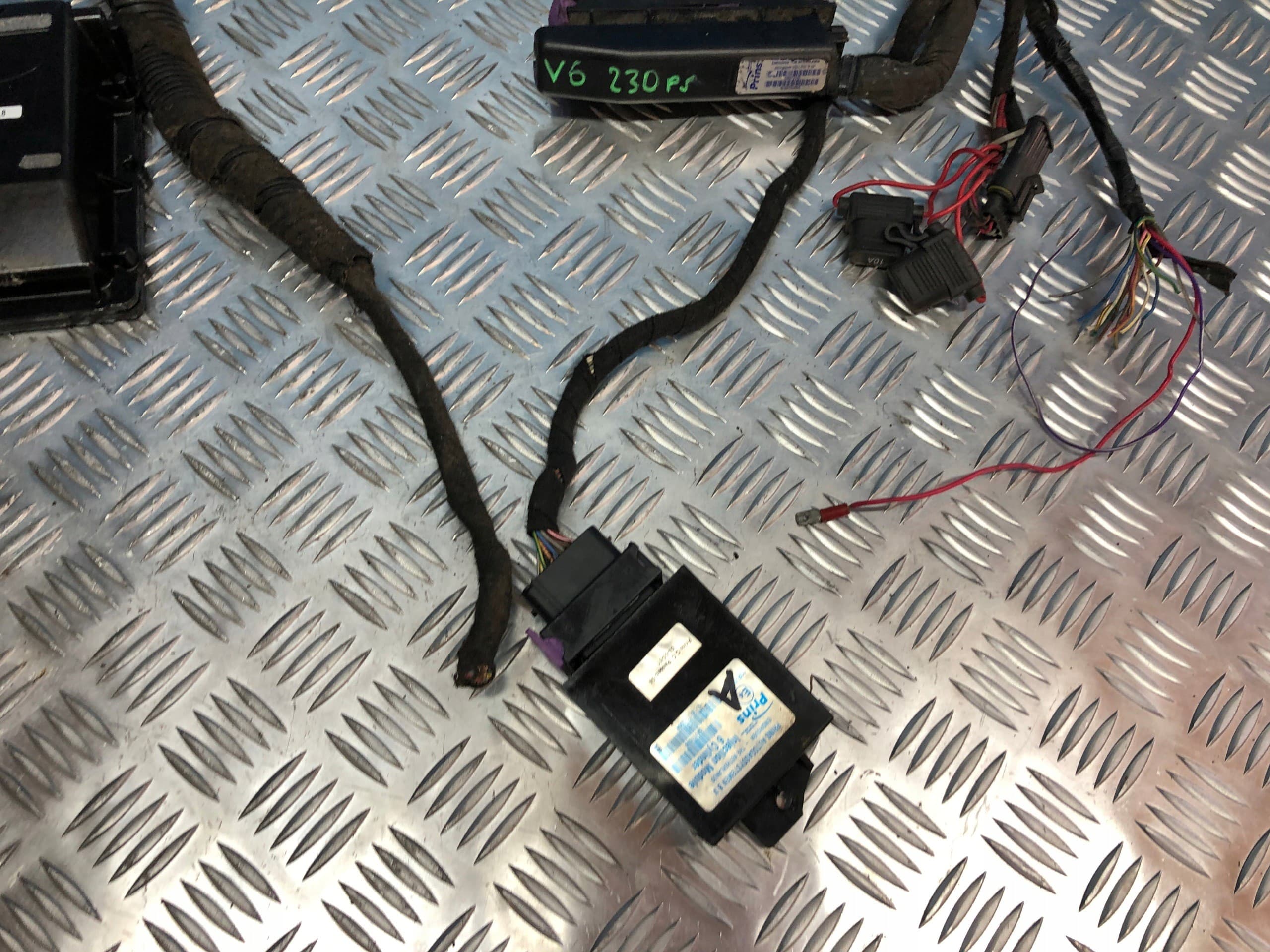 Instalación de Gas Lpg Prins para 6 Cilindros V6 usado 4