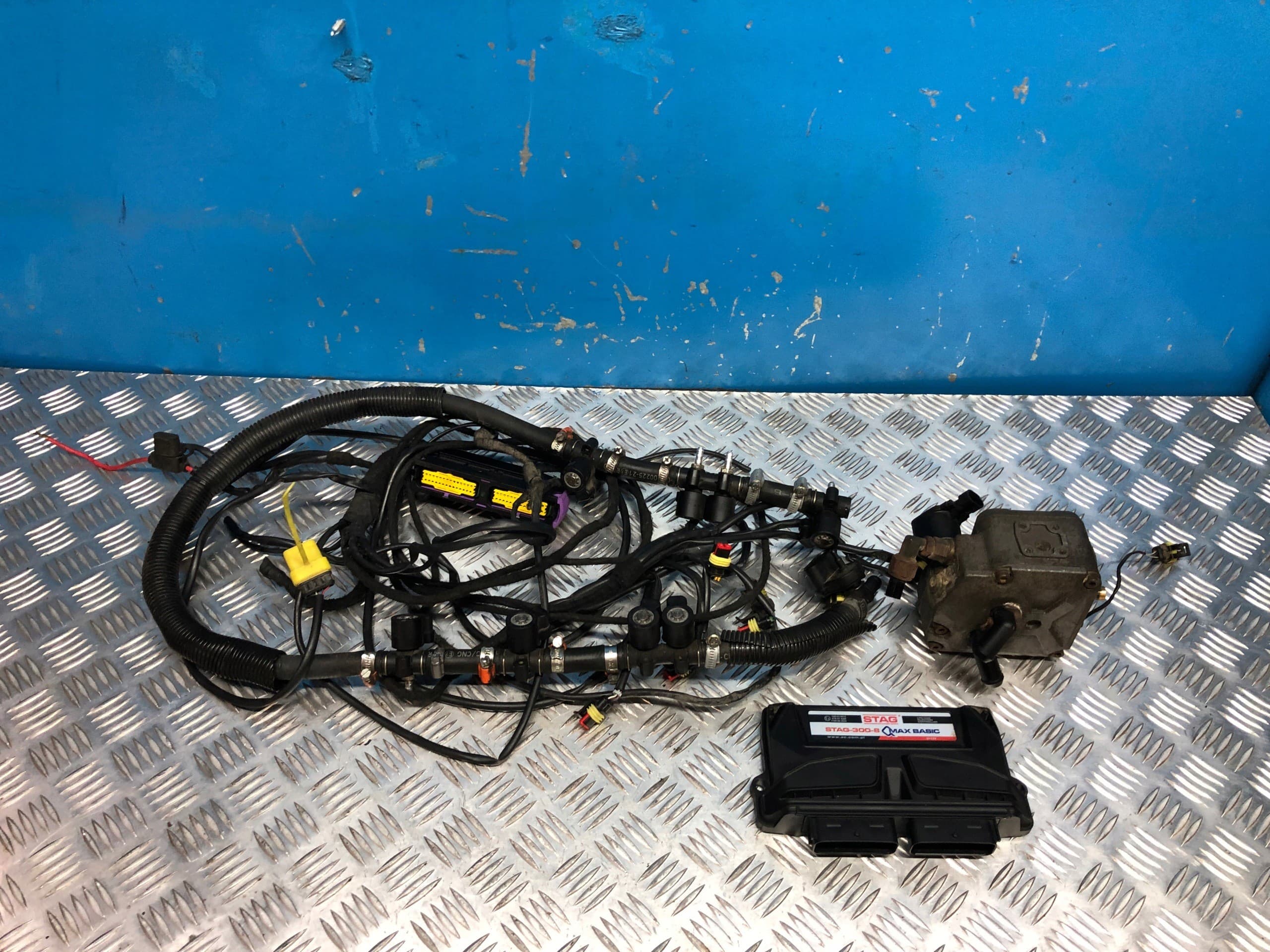 Instalación de Gas Glp Stag para 8 Cilindros V8 usado