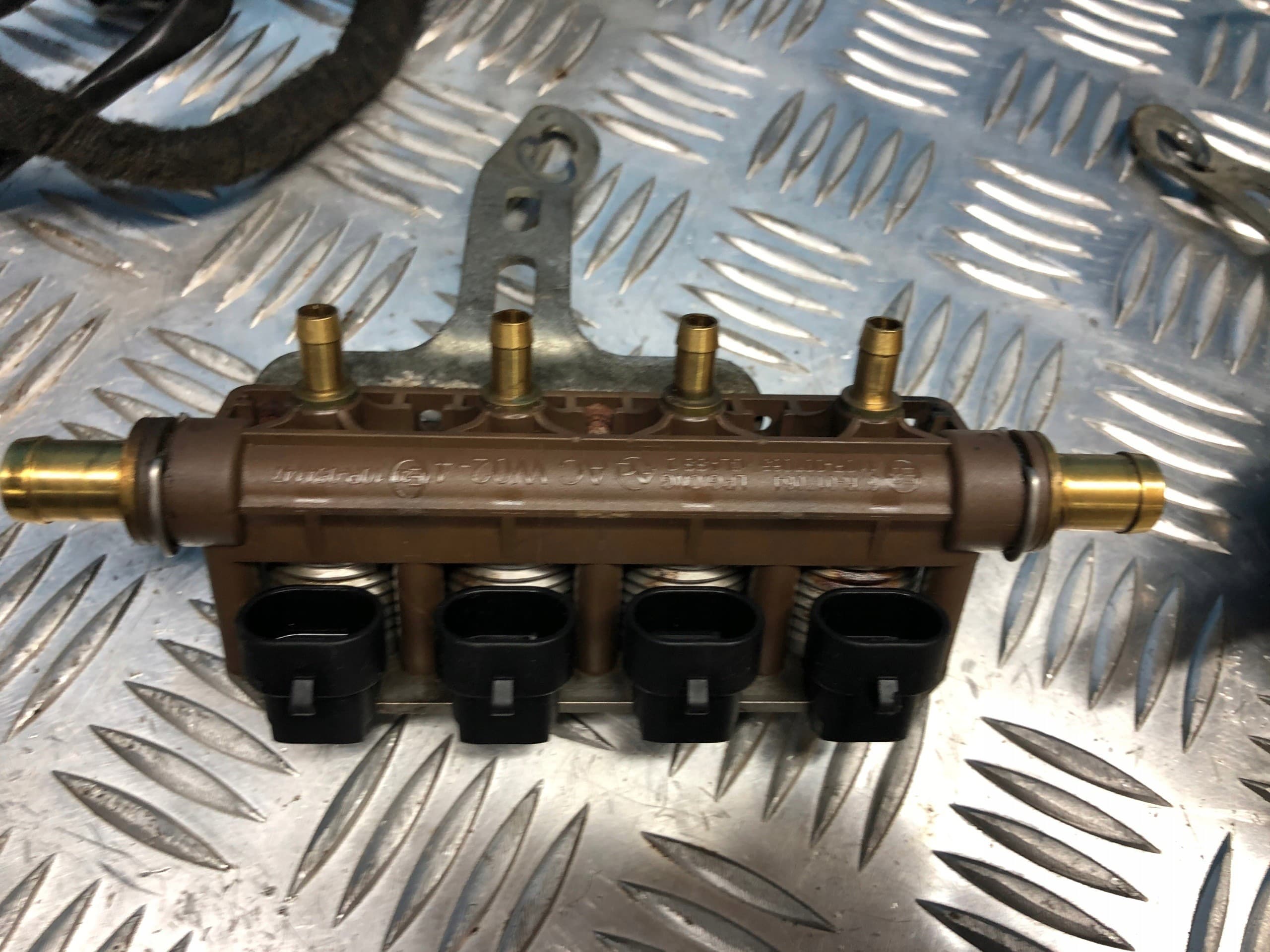 Instalación de Gas Lpg Brc para 8 Cilindros V8 usado 11
