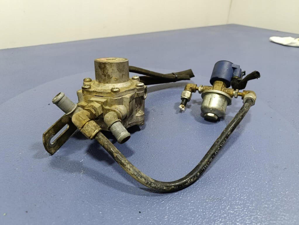 Instalación de Gas Brc S32 Evo para Nissan X-Trail T30 01-04 usado 8