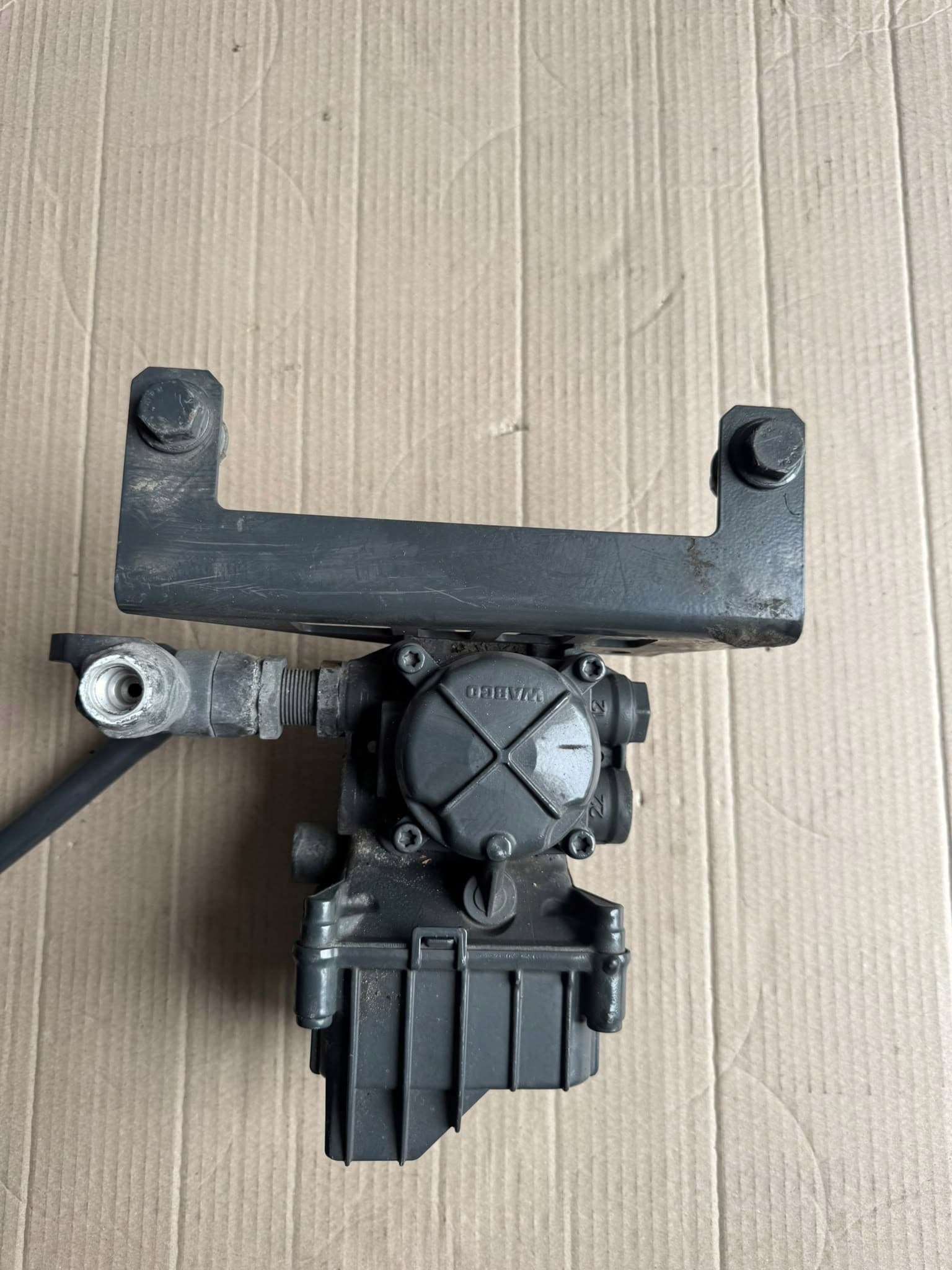 Válvula Modulatora Ebs ABS para Mercedes Atego Actros usado 2