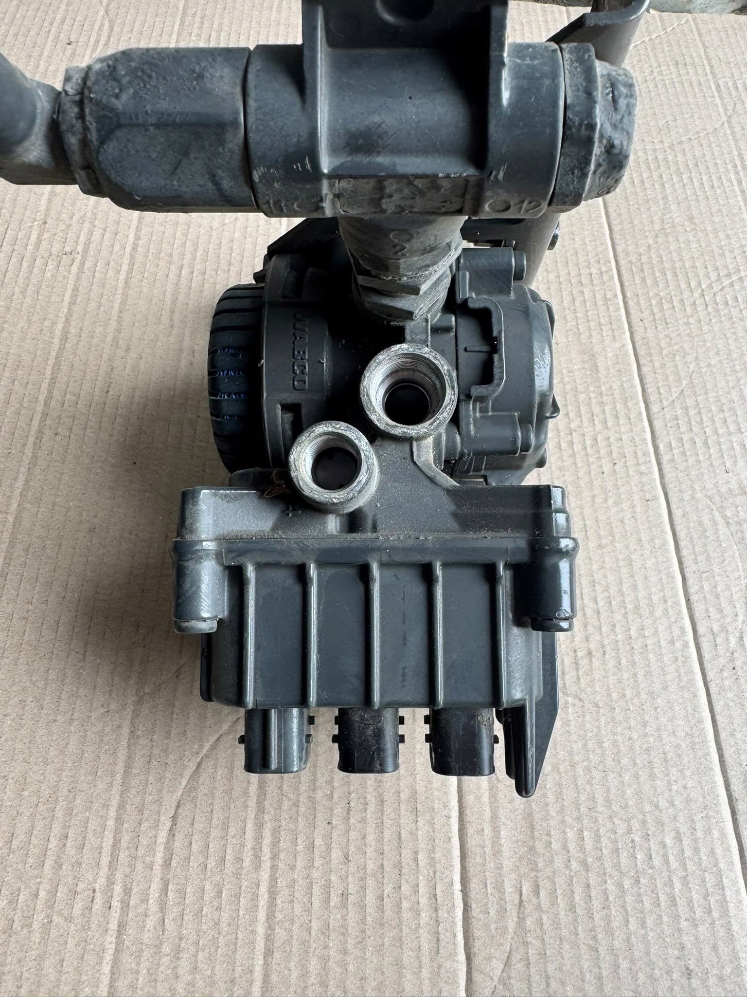 Válvula Modulatora Ebs ABS para Mercedes Atego Actros usado 3