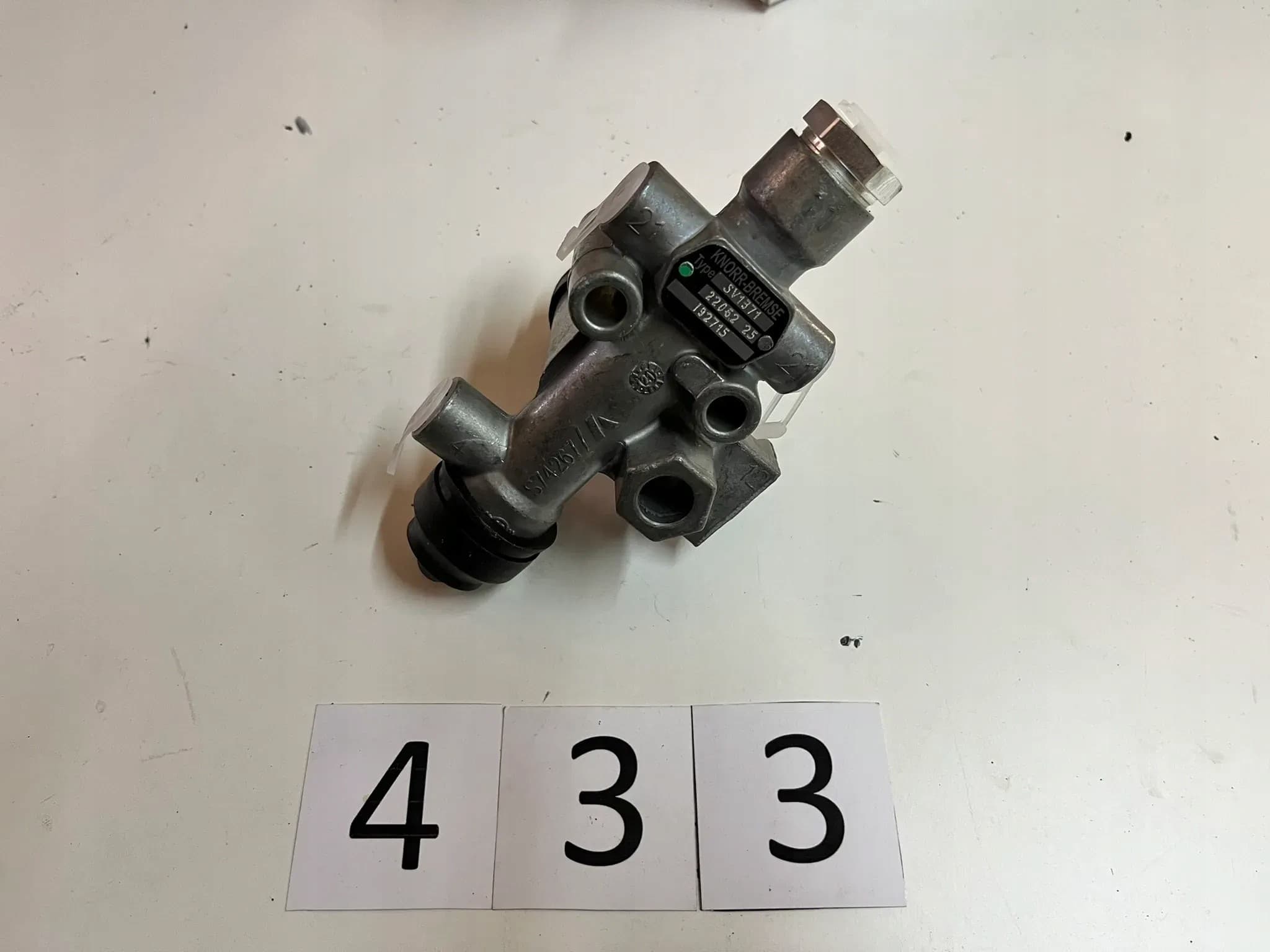 Válvula de Airbag Knorr-Bremse I92715 nuevo
