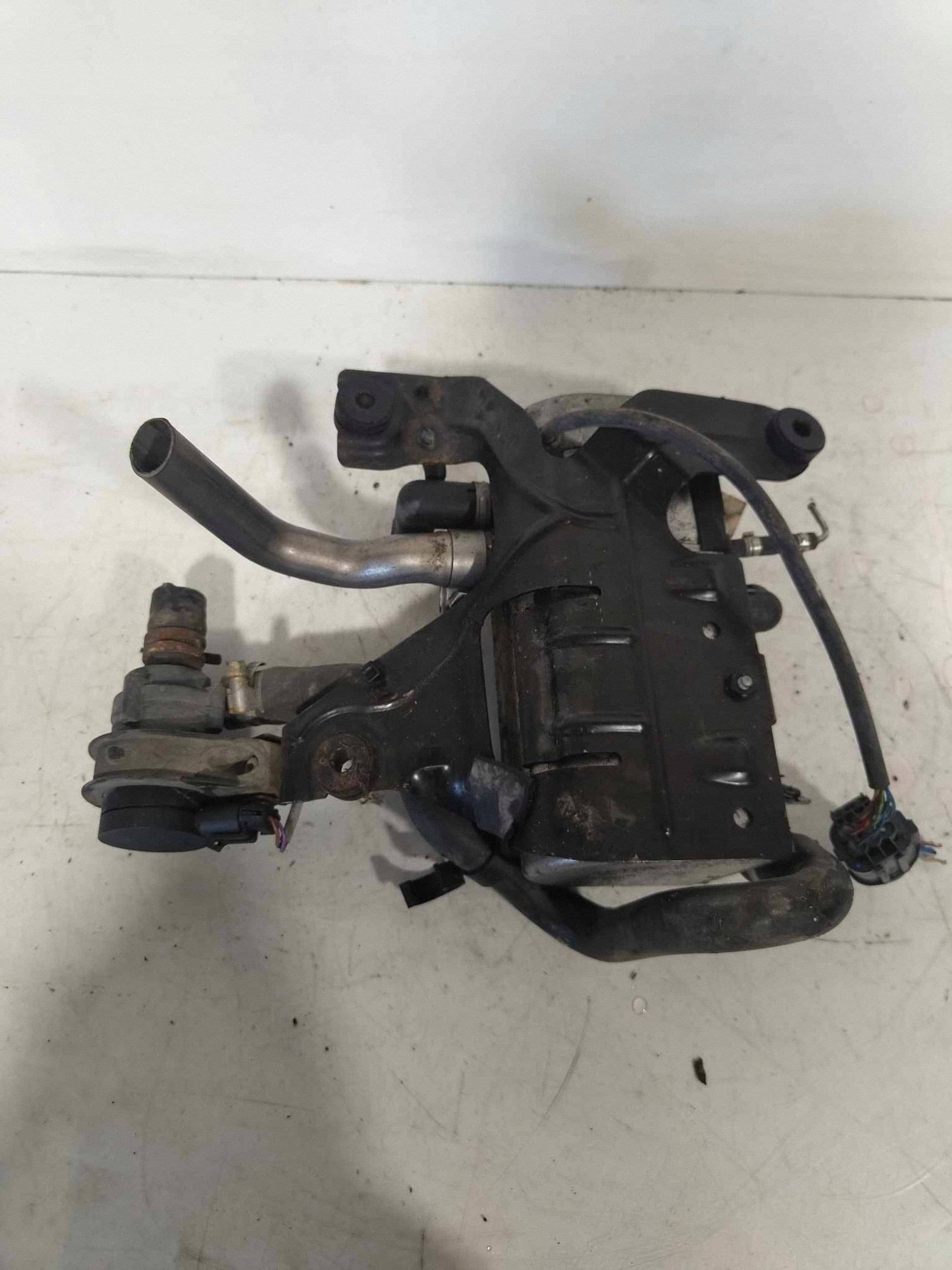 Calefactor estacionario (Webasto) Audi A6 S6 C6 4F E1000023 usado 6