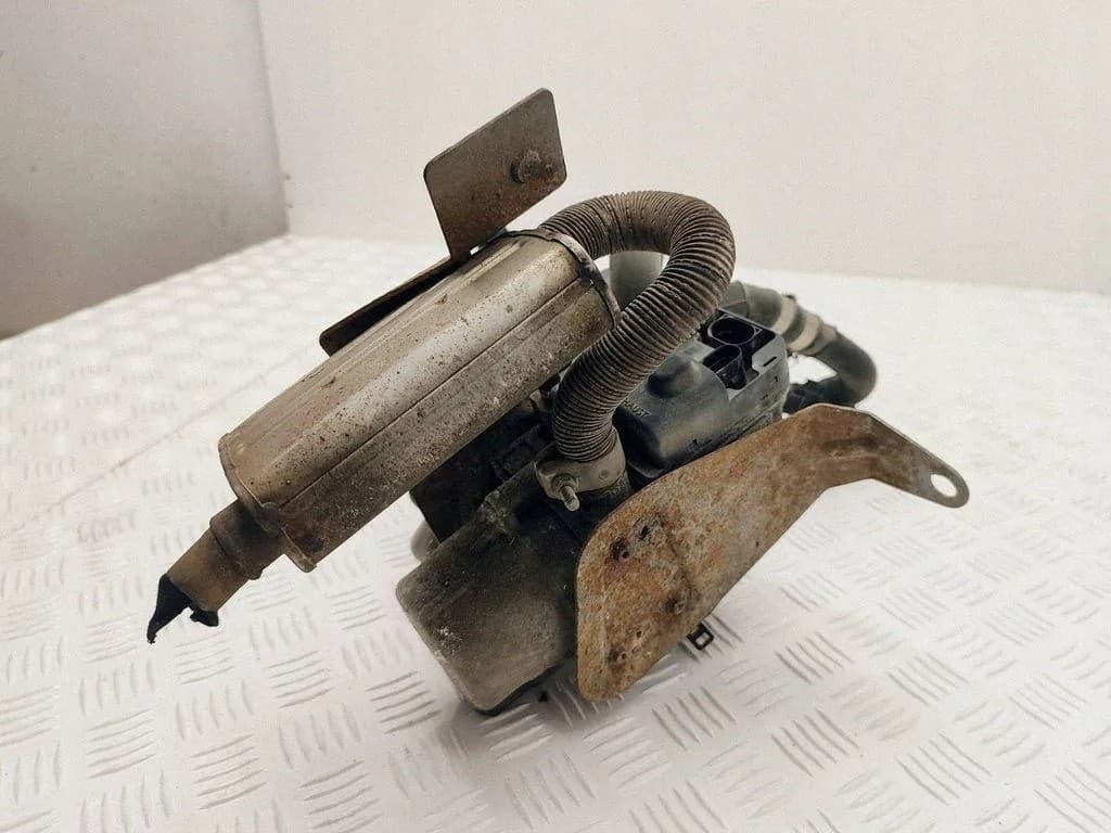 Calefactor estacionario Webasto Mercedes W212 A2125003498 usado 2