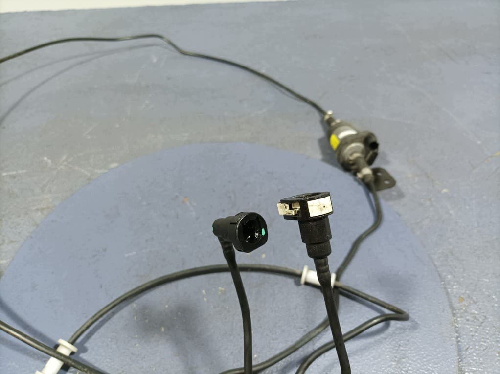 BMW 5 G30 G31 Bombas DE Combustible Y Cables Webasto 9031364 usado 6