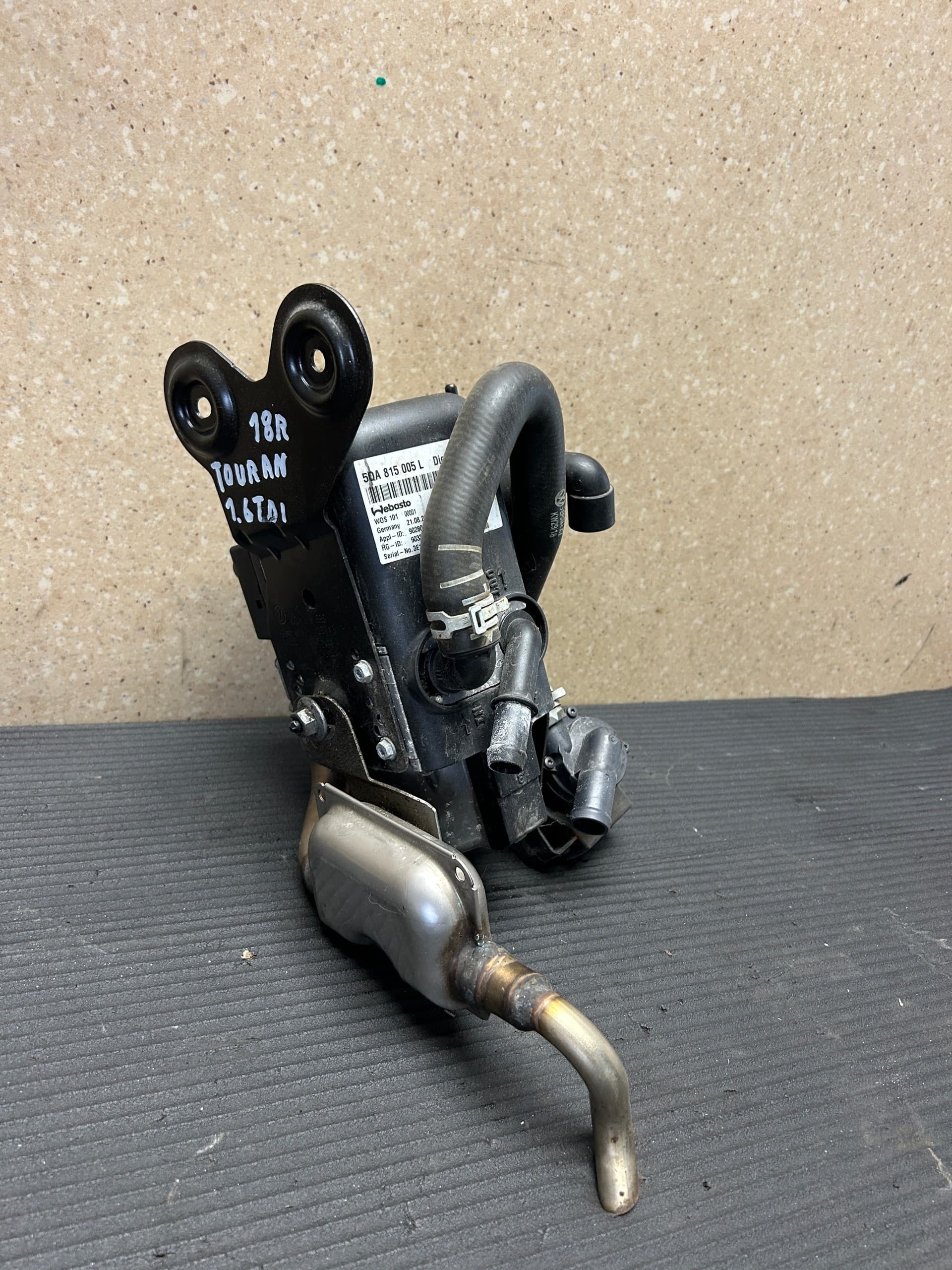 Calefactor de estacionamiento Webasto VW Touran 5QA815005L usado 2