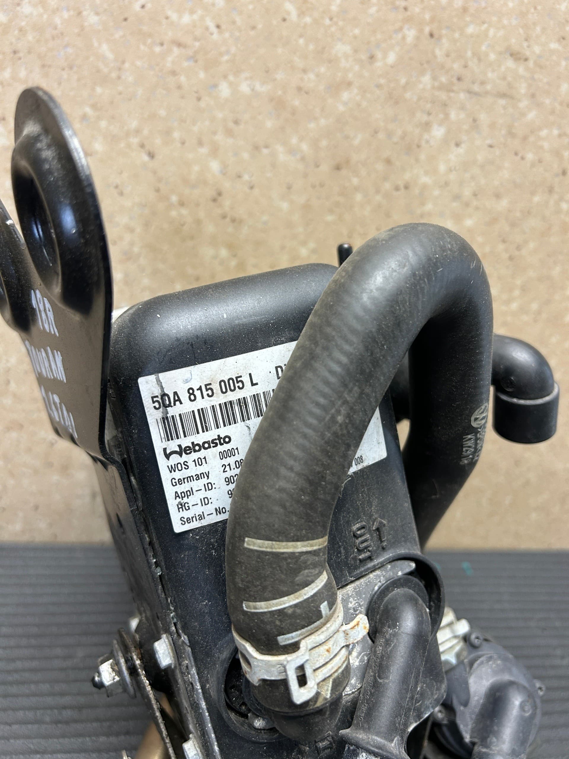 Calefactor de estacionamiento Webasto VW Touran 5QA815005L usado 3