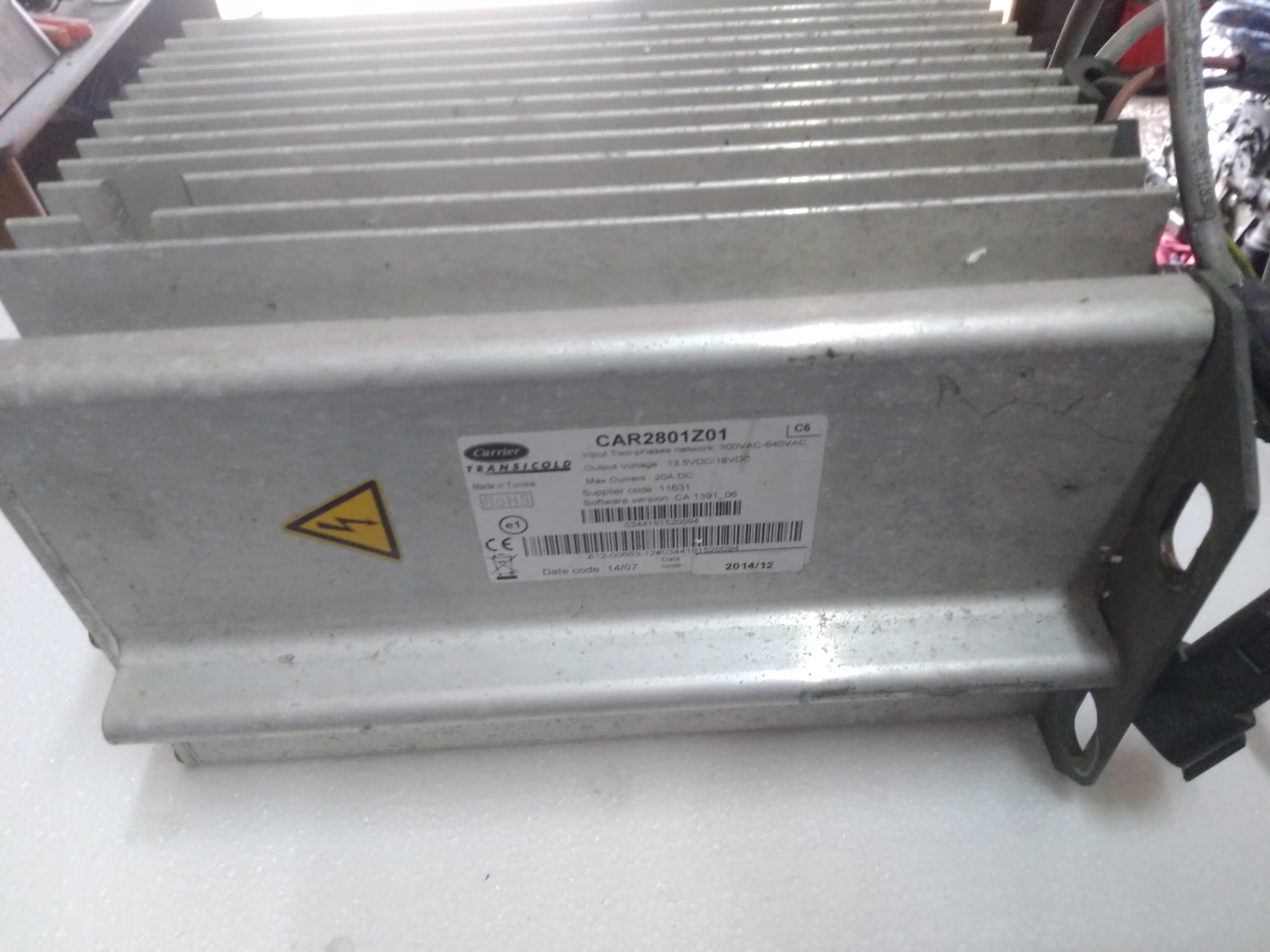 Inversor Cargador Alternador Carrier Vector 1550/1850/1950 usado