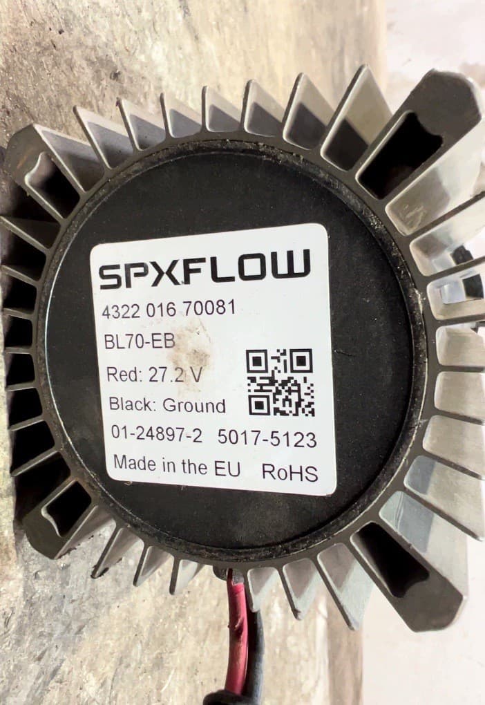 Bomba de Refrigerante Circulante Linkker 102490102 usado 2