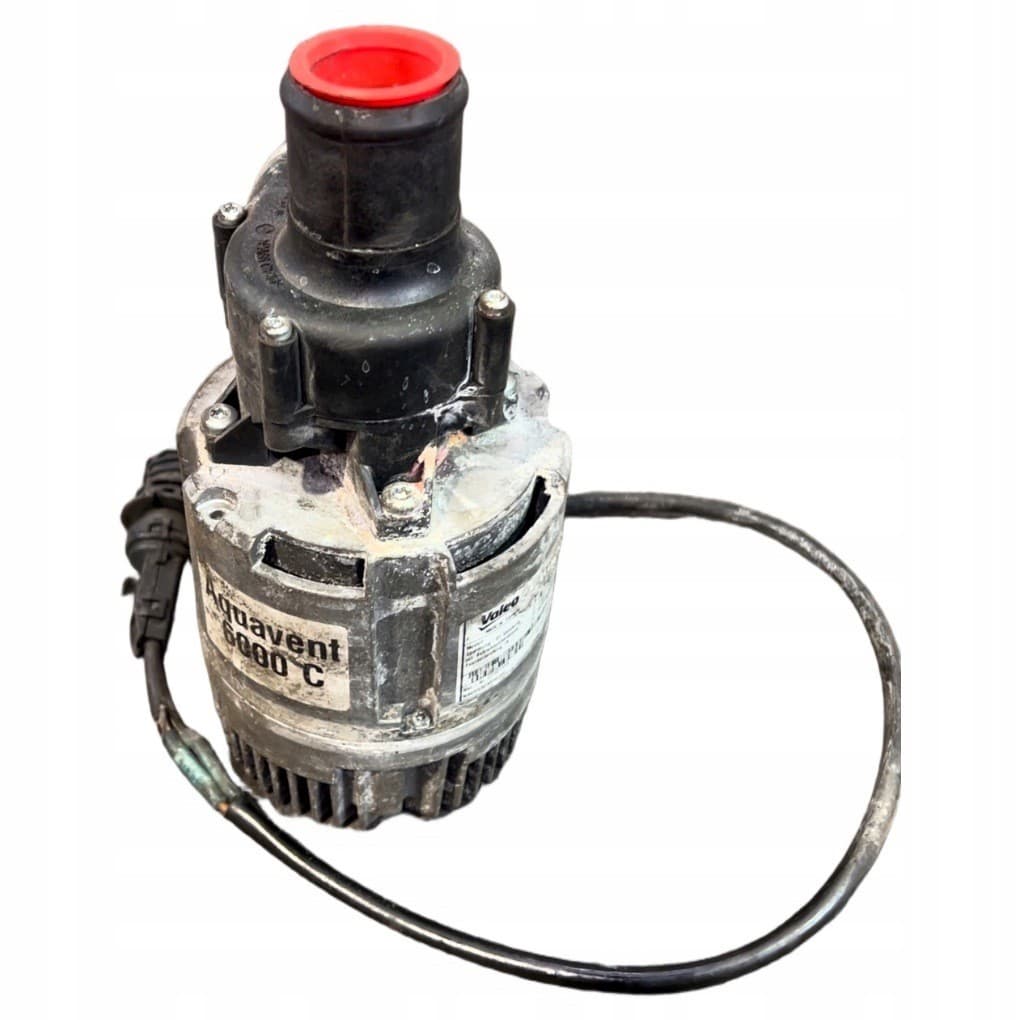 13210432 Bomba de circulación de refrigerante Volvo usado 7
