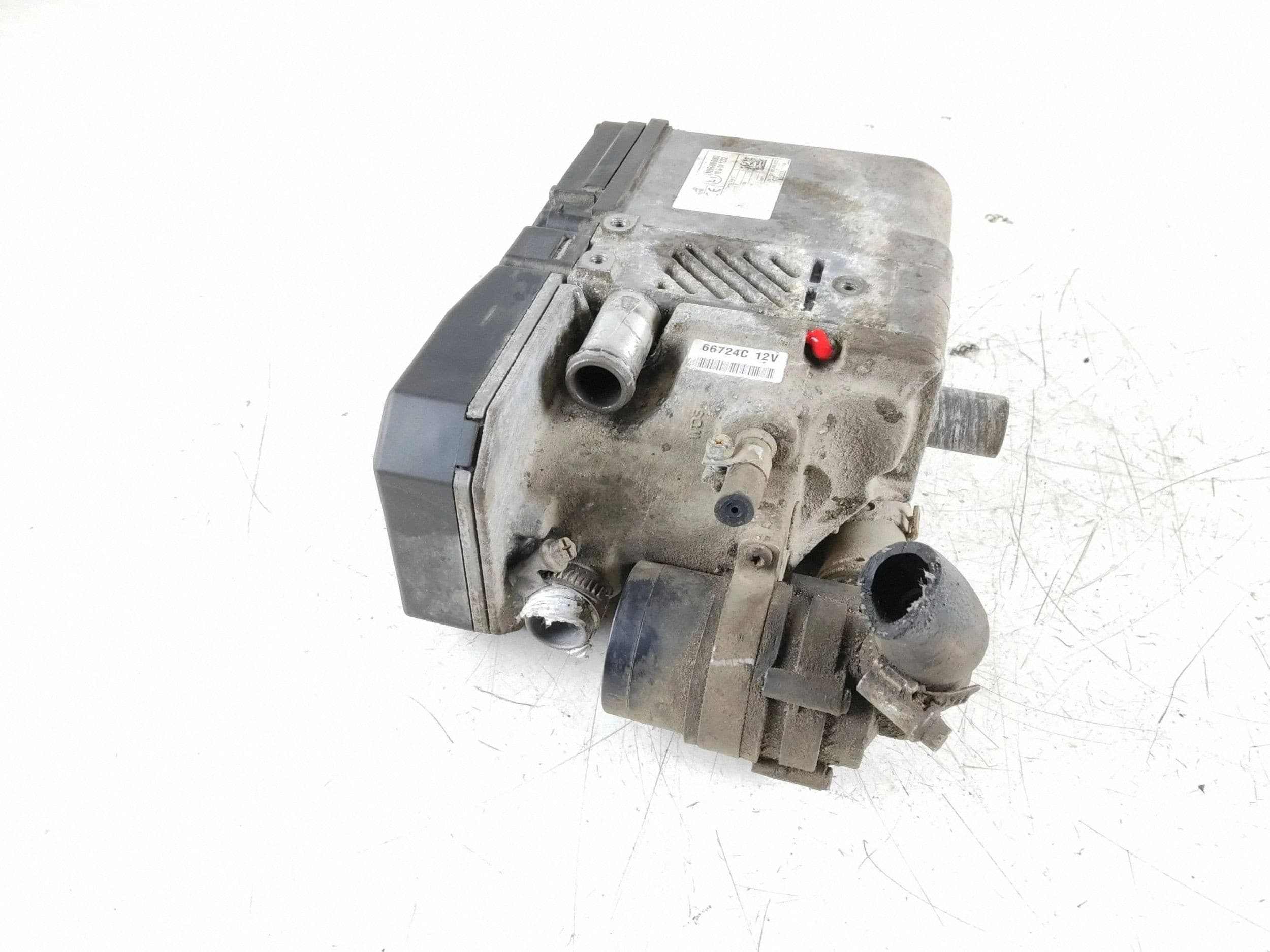 Calefactor auxiliar Nissan NV400 2014 (Webasto) 11421441423 usado 5