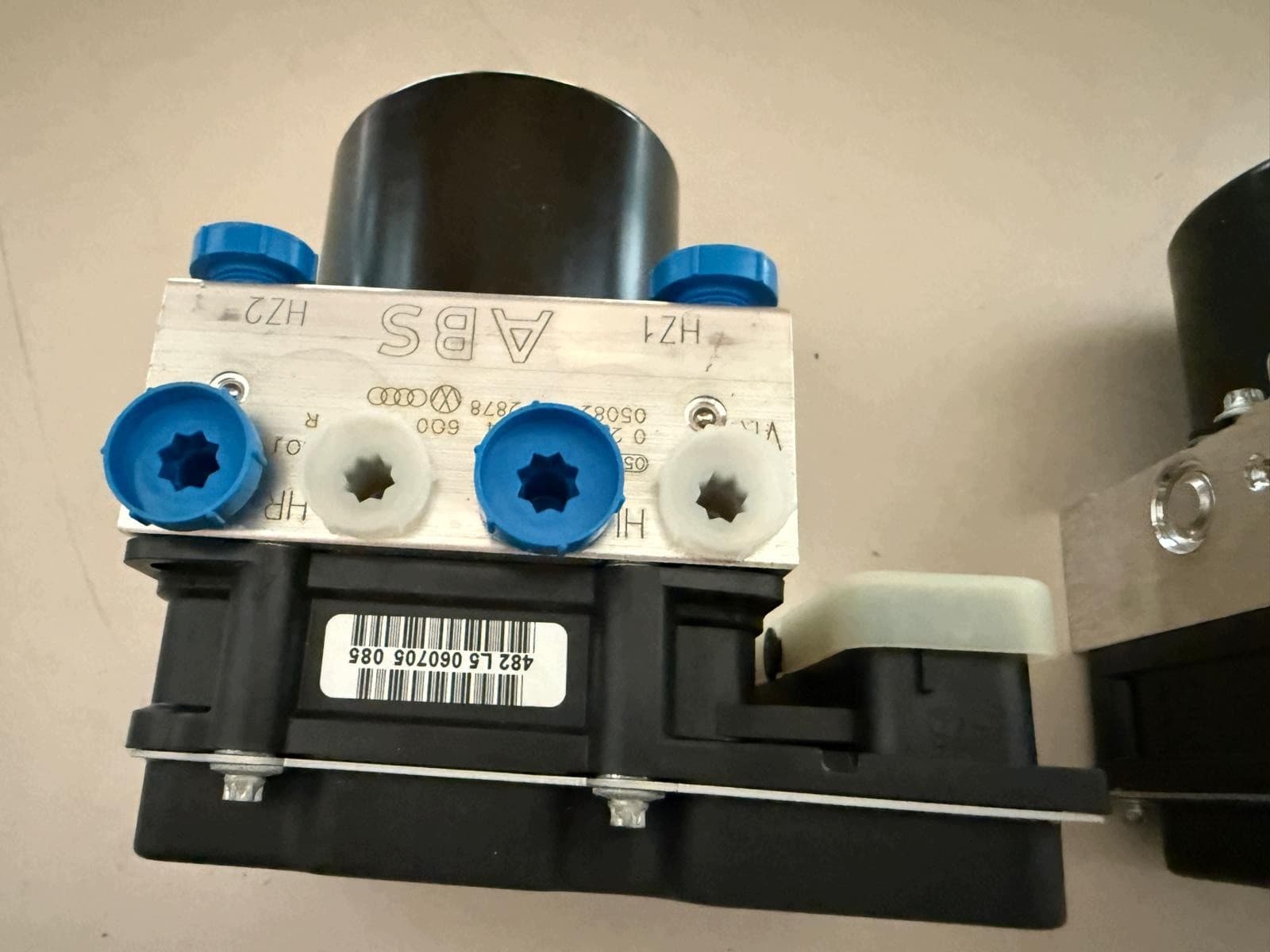 Bomba ABS 6Q0614117R nuevo 2