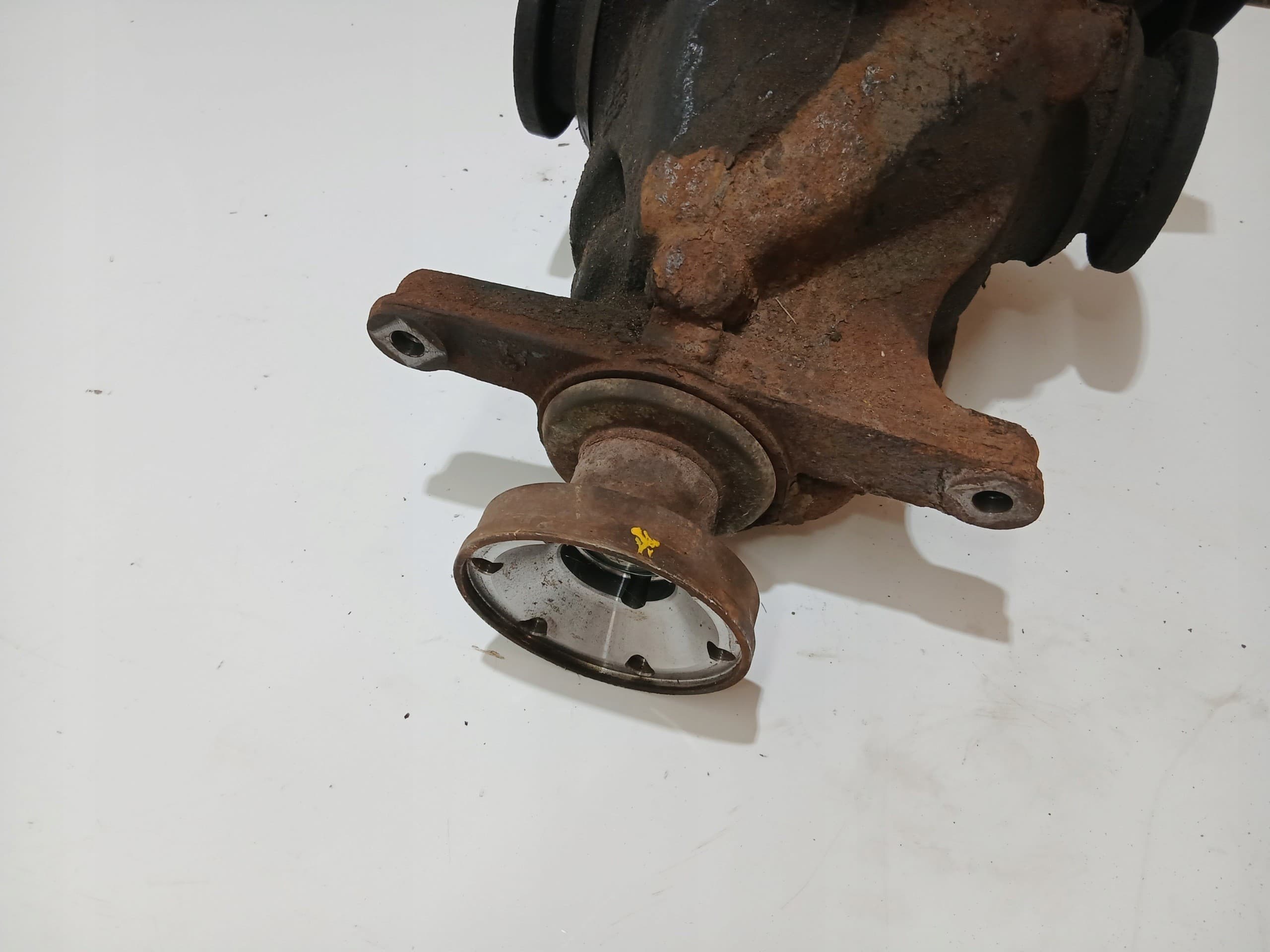 Puente diferencial BMW E60 E61 N52B25A 3.91 7534042 usado 3