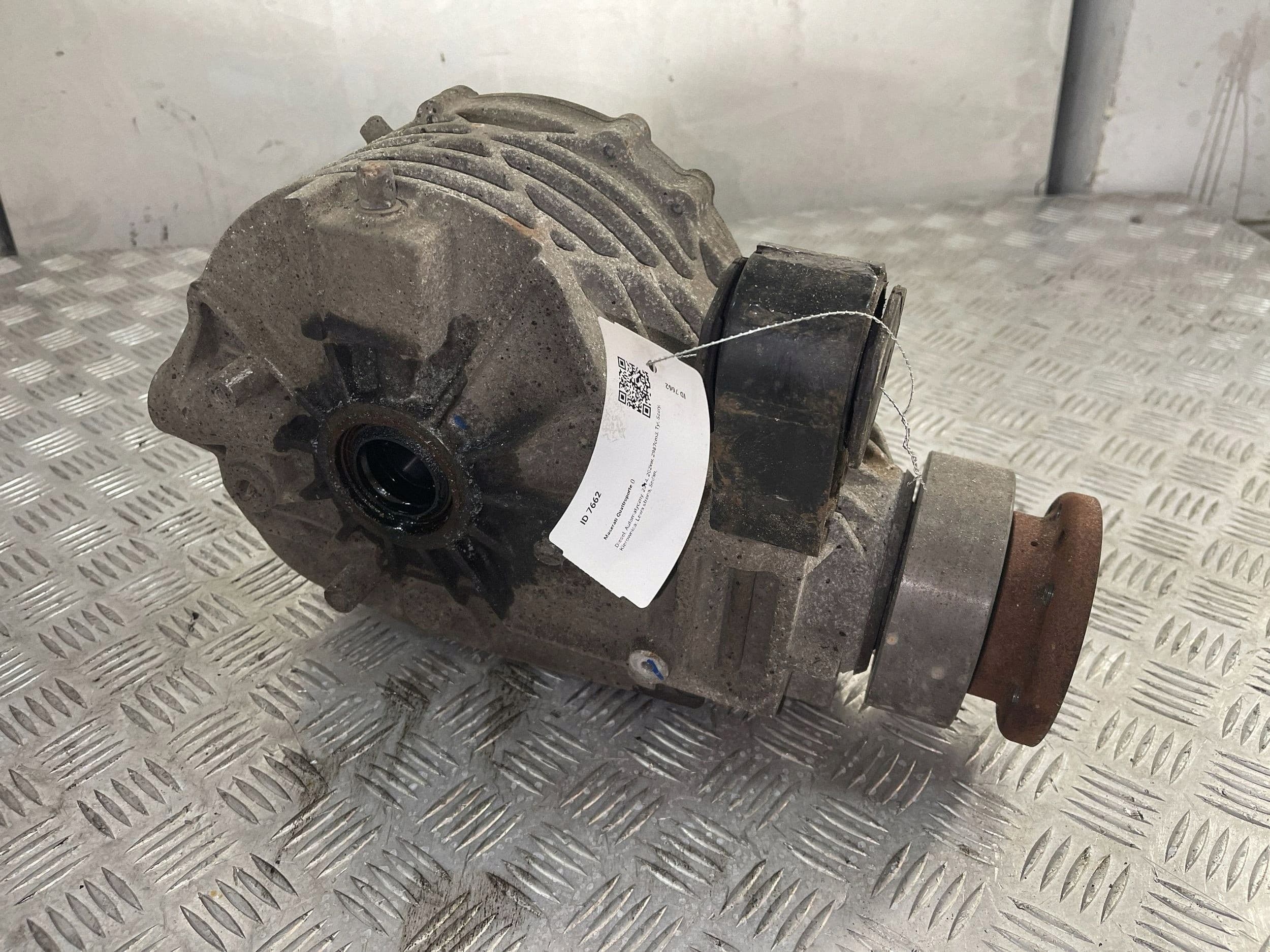 Diferencial trasero Maserati Quattroporte 670030134 usado 3