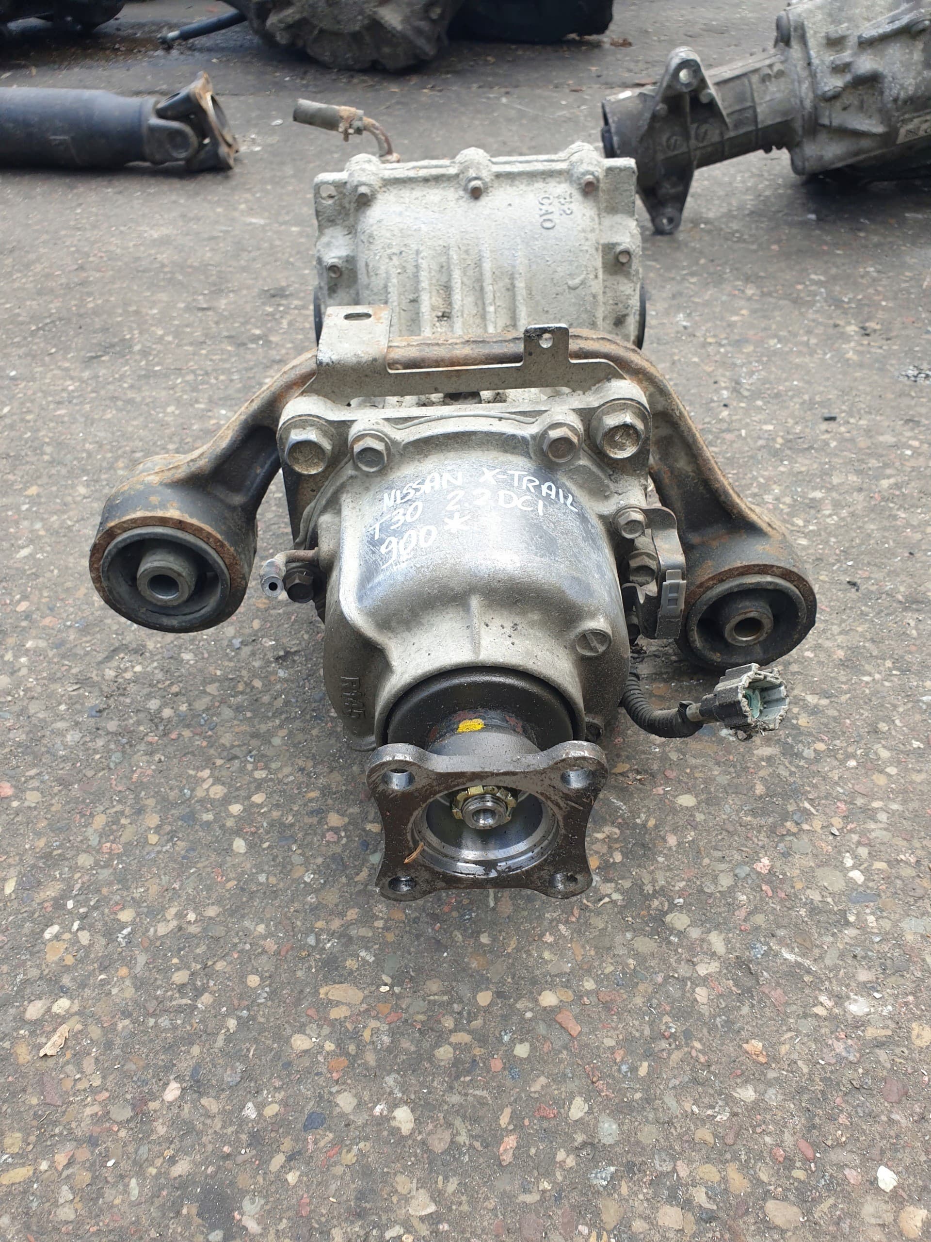 Puente Diferencial Trasero Nissan X-Trail T30 2.2 DCI usado 3