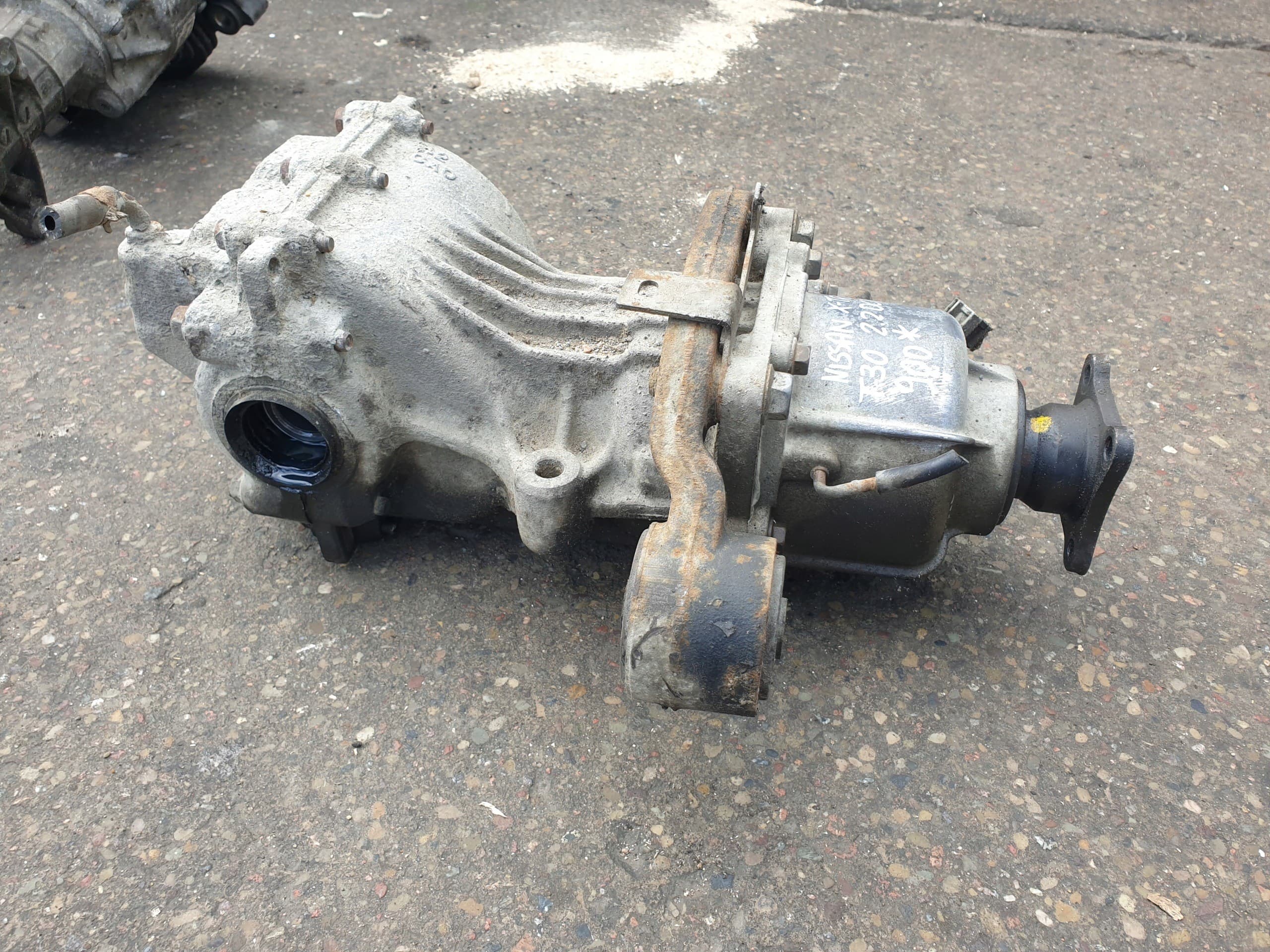 Puente Diferencial Trasero Nissan X-Trail T30 2.2 DCI usado 4