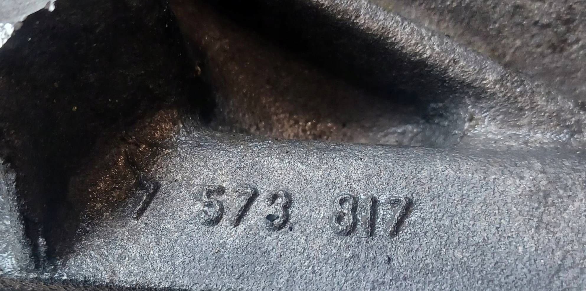 Diferencial trasero BMW 740i F01 F02 N54 3.73 7573821 usado 6