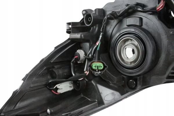 Faro derecho cromado Subaru XV 03/12- Depo 220-1122R-LDEM1 nuevo 8