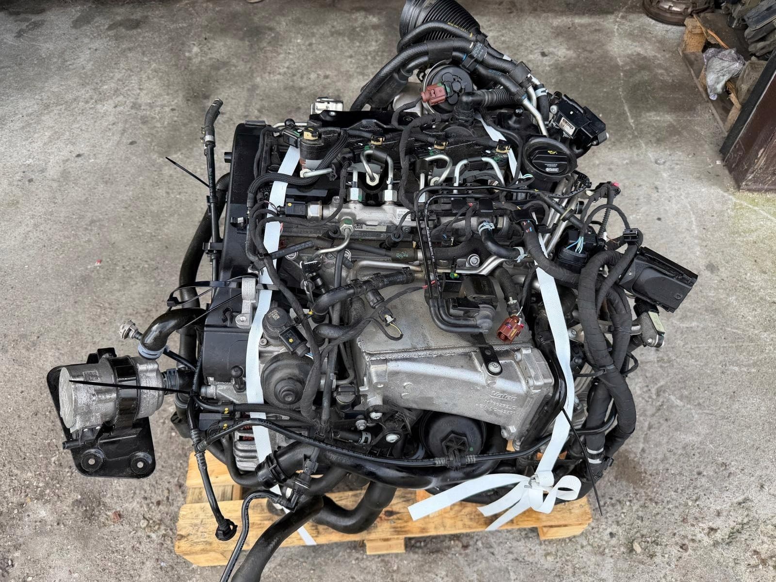 Motor Completo 2.0 Audi A4 B9 A5 Det Deta 35 mil km usado