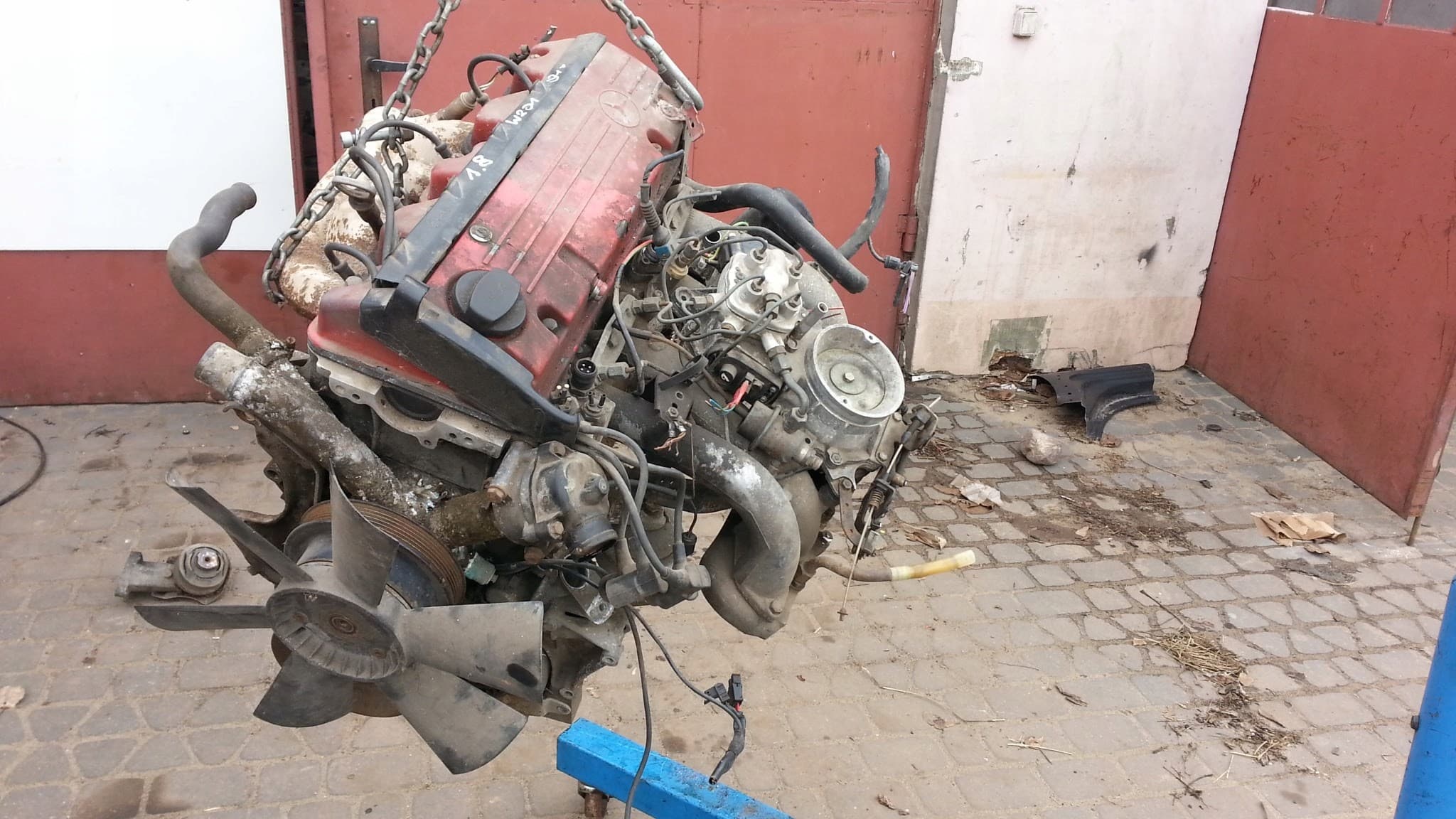 Motor Mercedes W201 190 1.8B 102910 usado 2