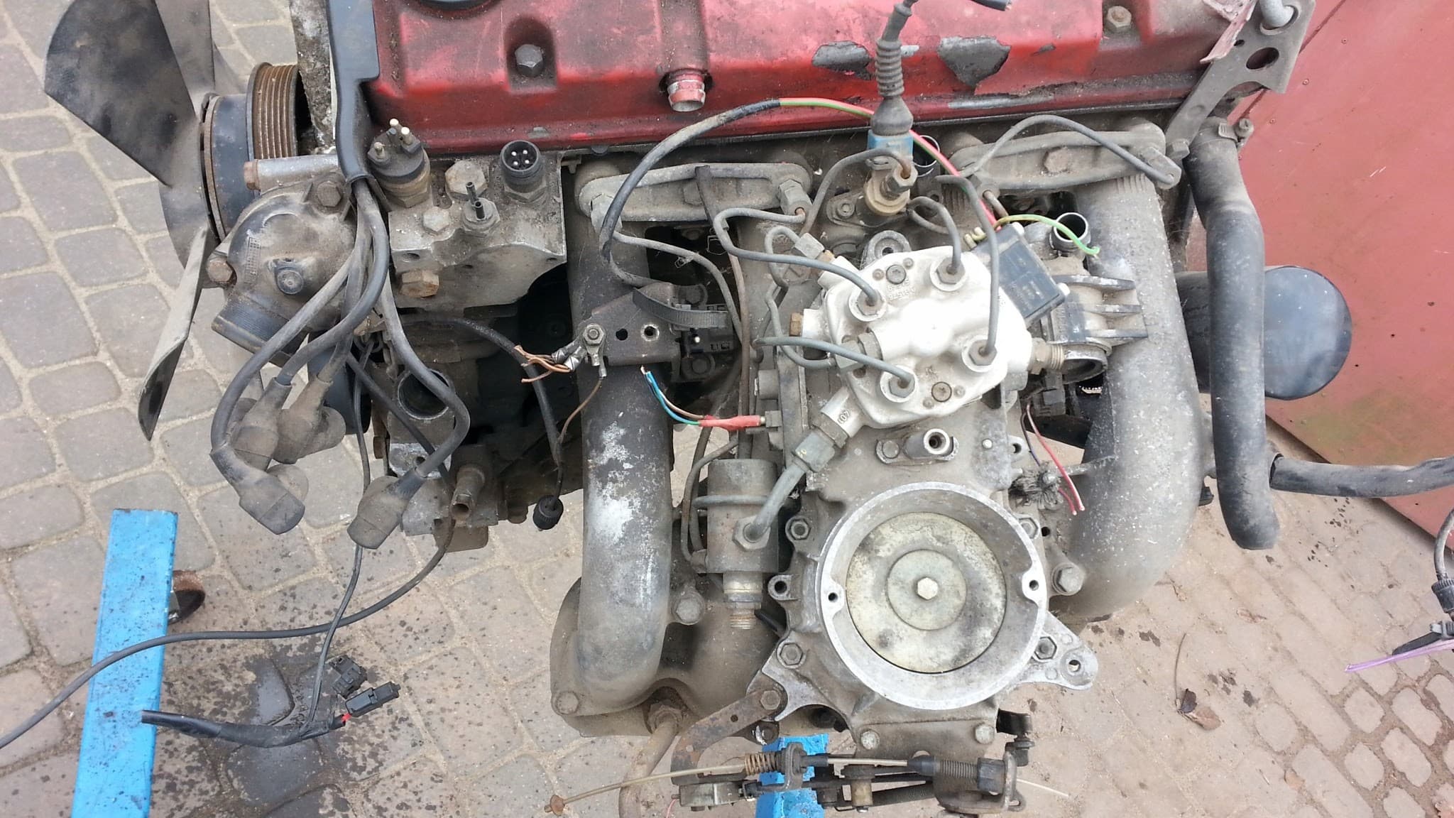 Motor Mercedes W201 190 1.8B 102910 usado 5