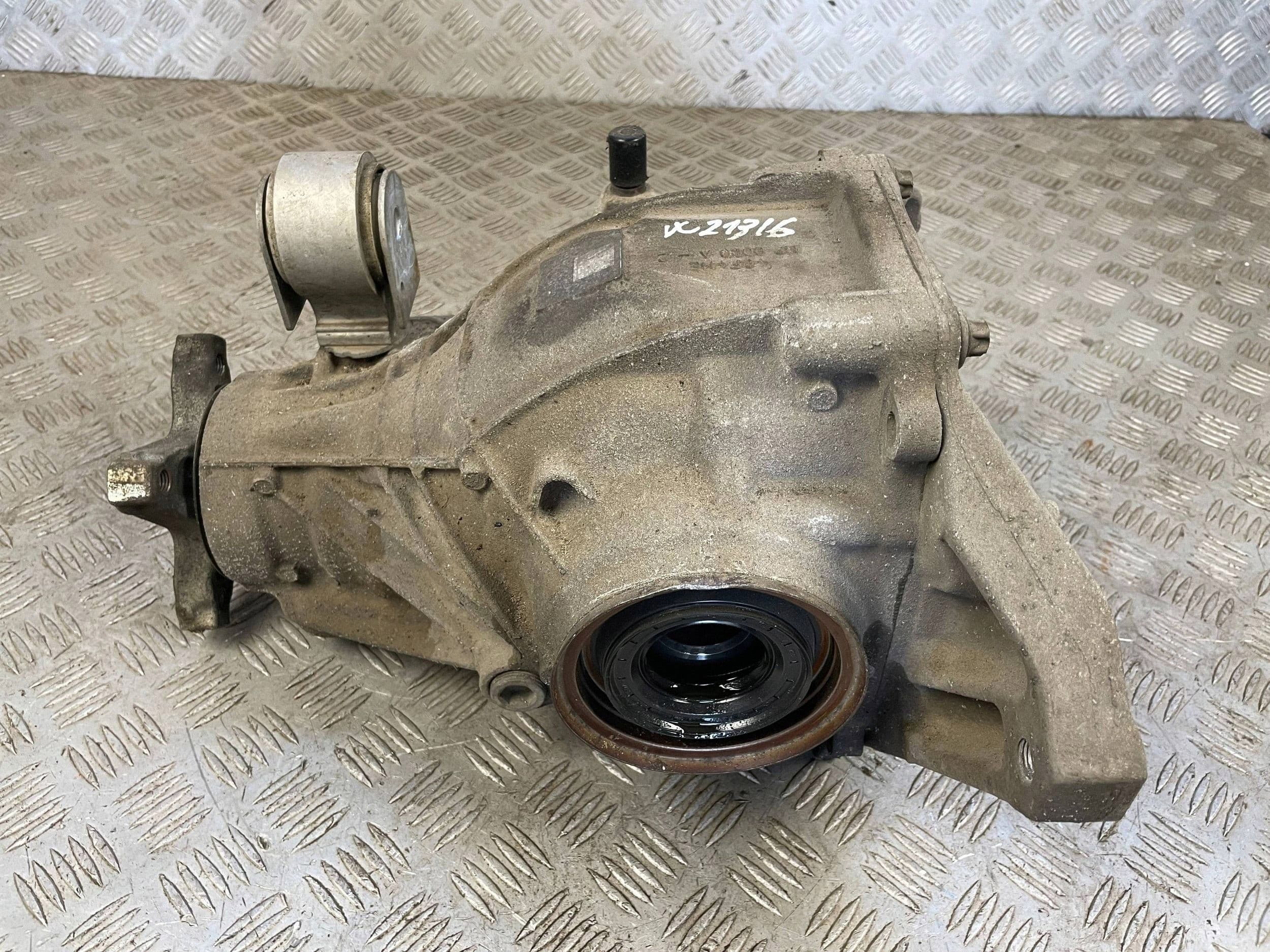 Diferencial trasero Mercedes-Benz E W213 2021 A2133501415 usado 8