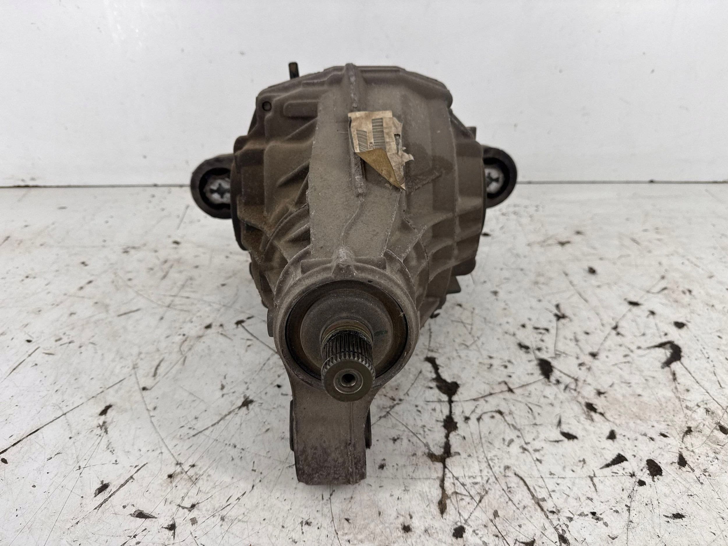 Diferencial trasero Porsche Cayenne 2011 (92A) 95835001001 usado 3
