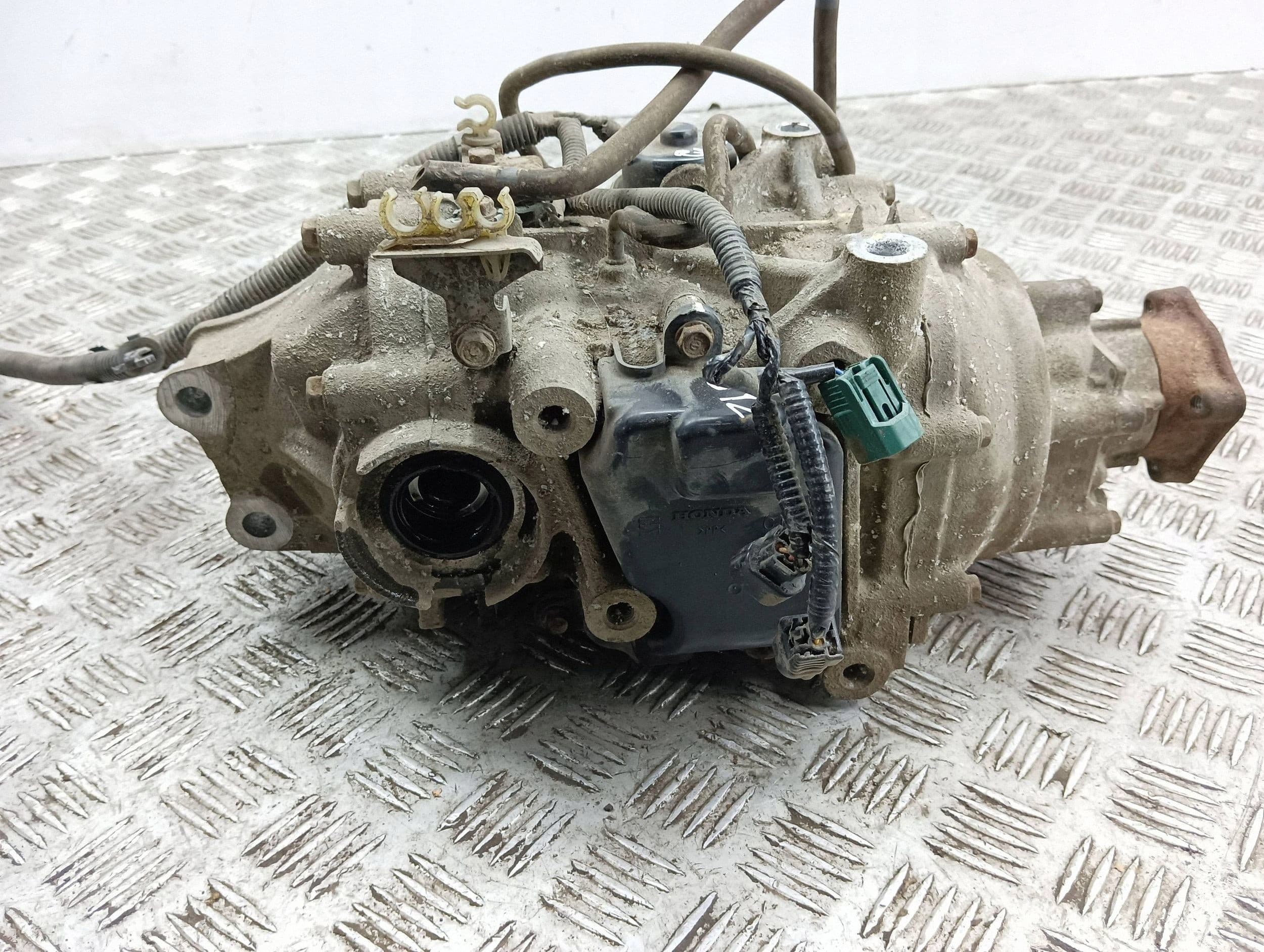 Diferencial trasero Honda Cr-V GR7W4100143 usado 5