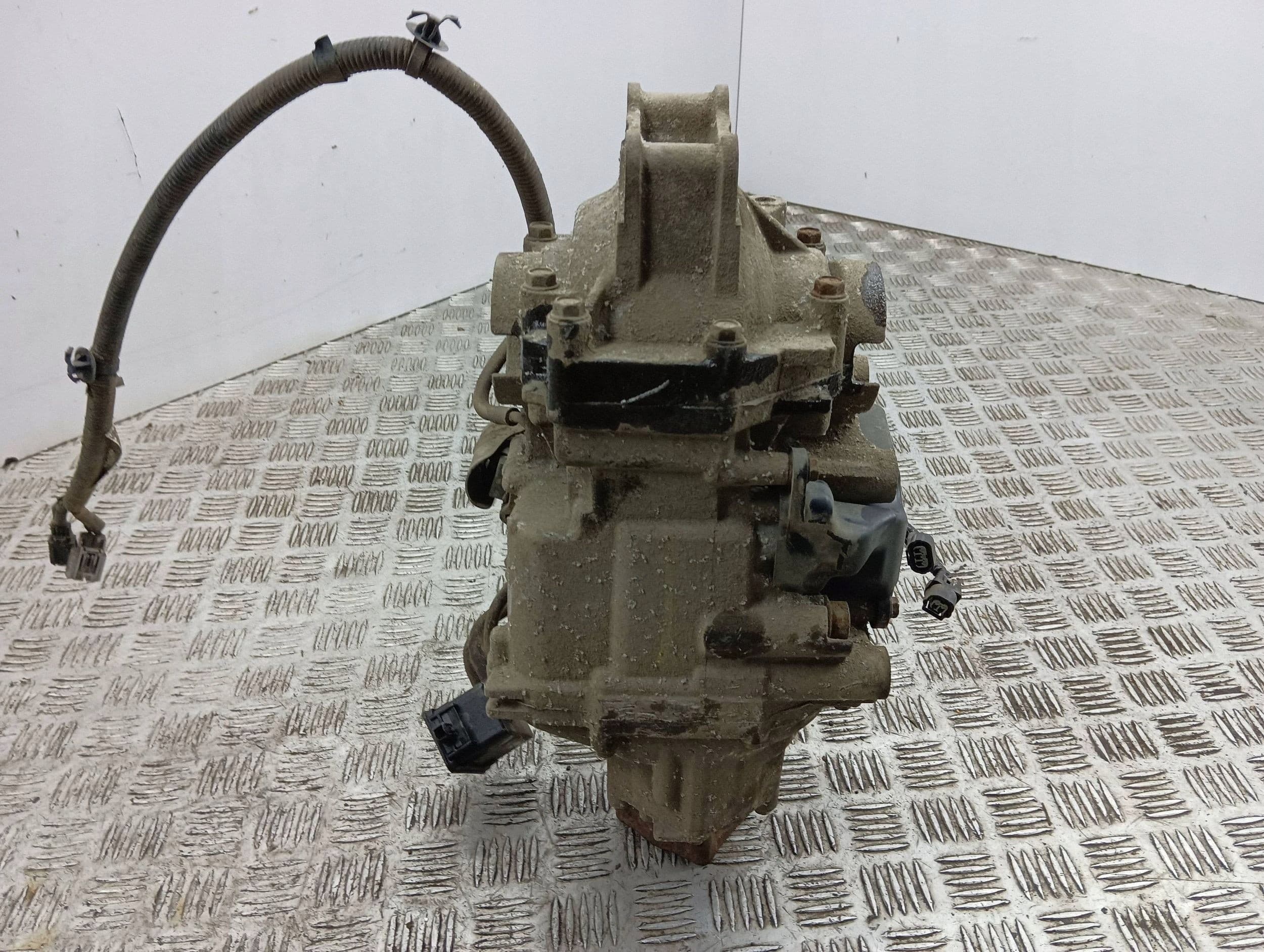 Diferencial trasero Honda Cr-V GR7W4100143 usado 8