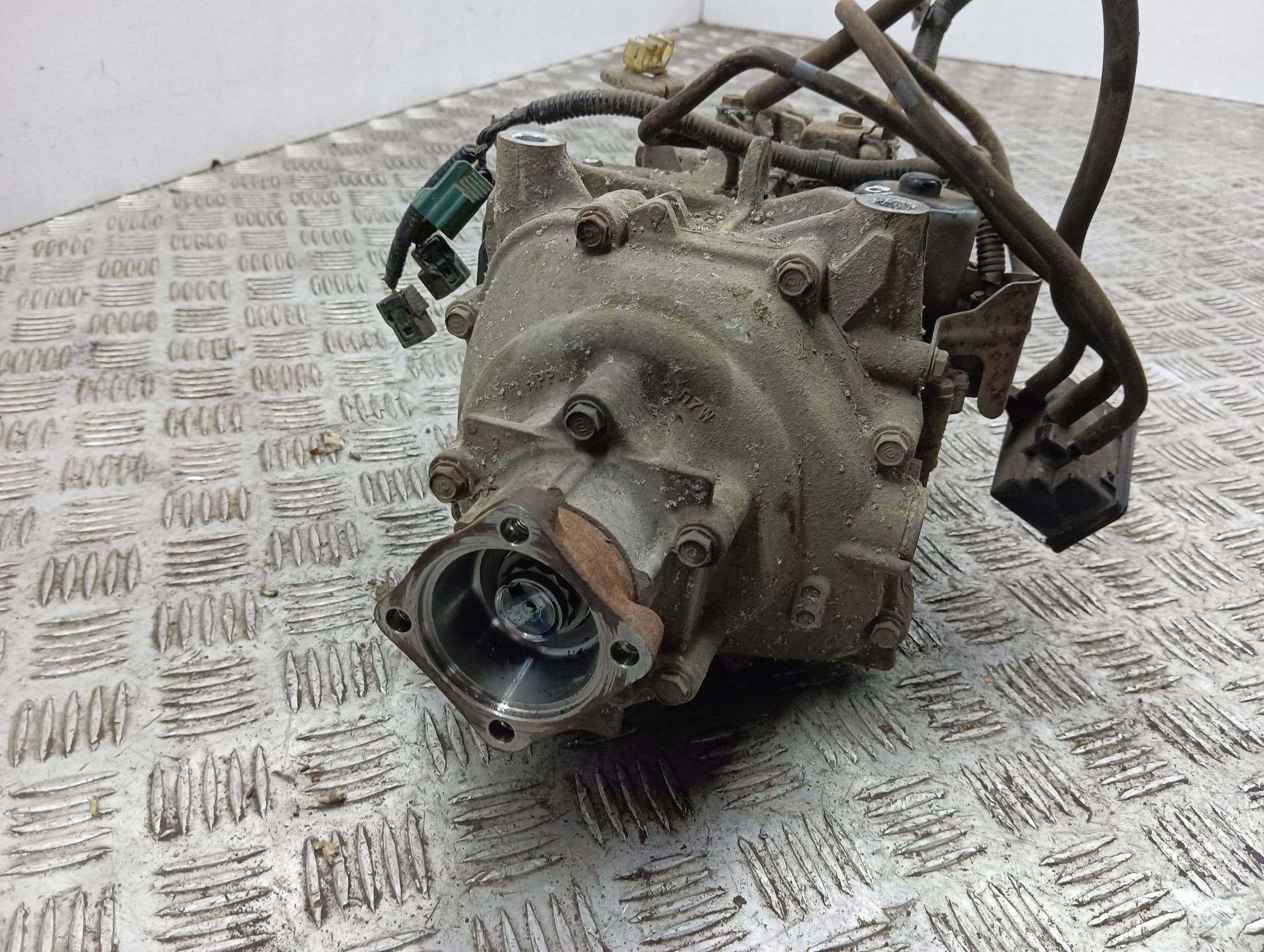 Diferencial trasero Honda Cr-V GR7W4100143 usado 9