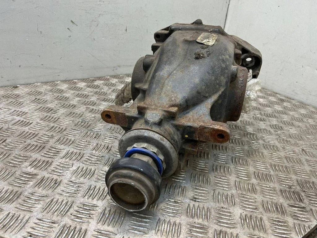 Reductor trasero BMW 1 (F21) 7599411 3.0L gasolina 235kW 2014 usado 6