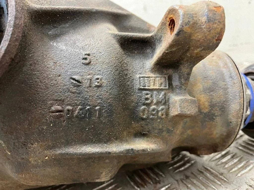 Reductor trasero BMW 1 (F21) 7599411 3.0L gasolina 235kW 2014 usado 9