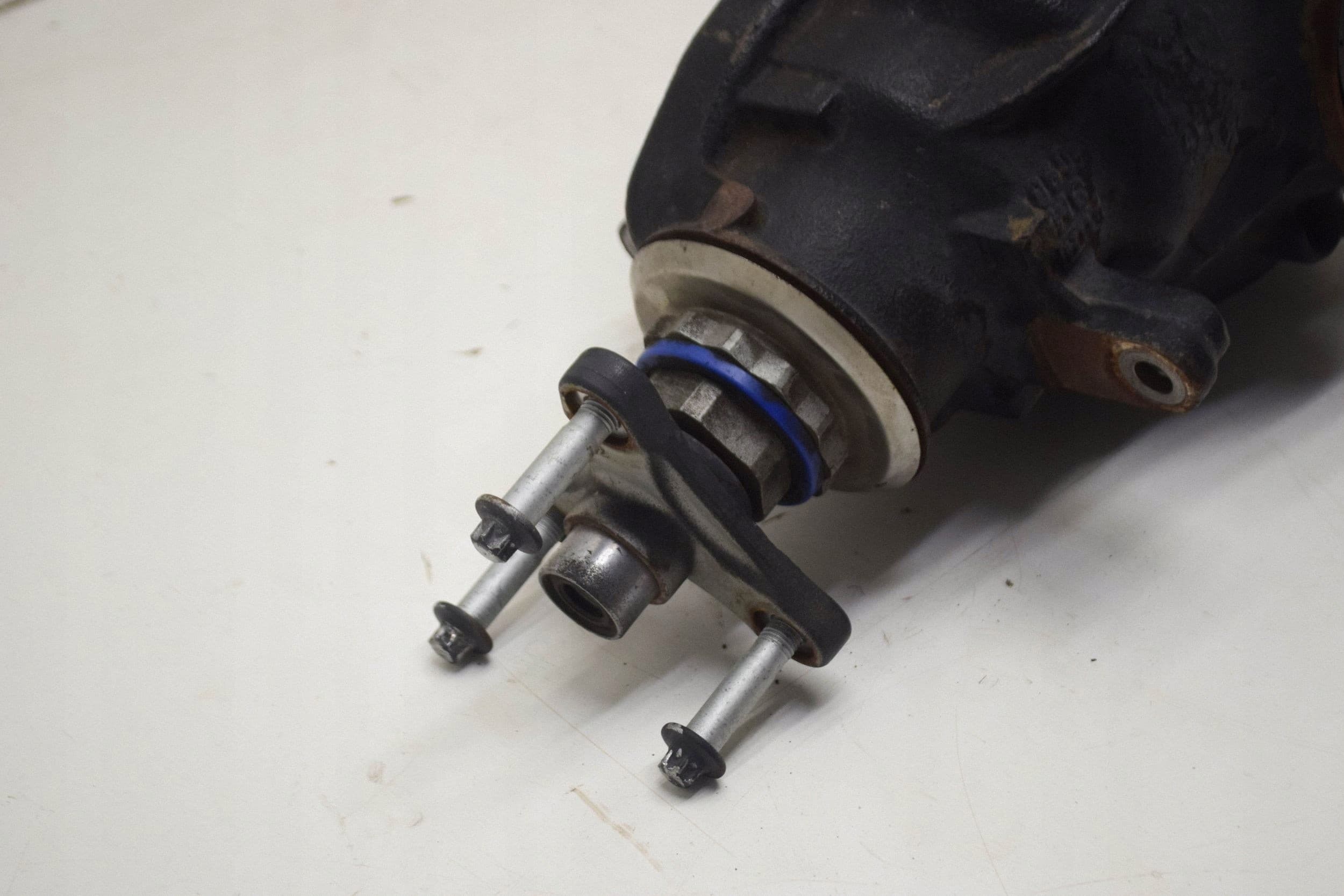 Diferencial trasero BMW X3 G01 8655048 usado 3