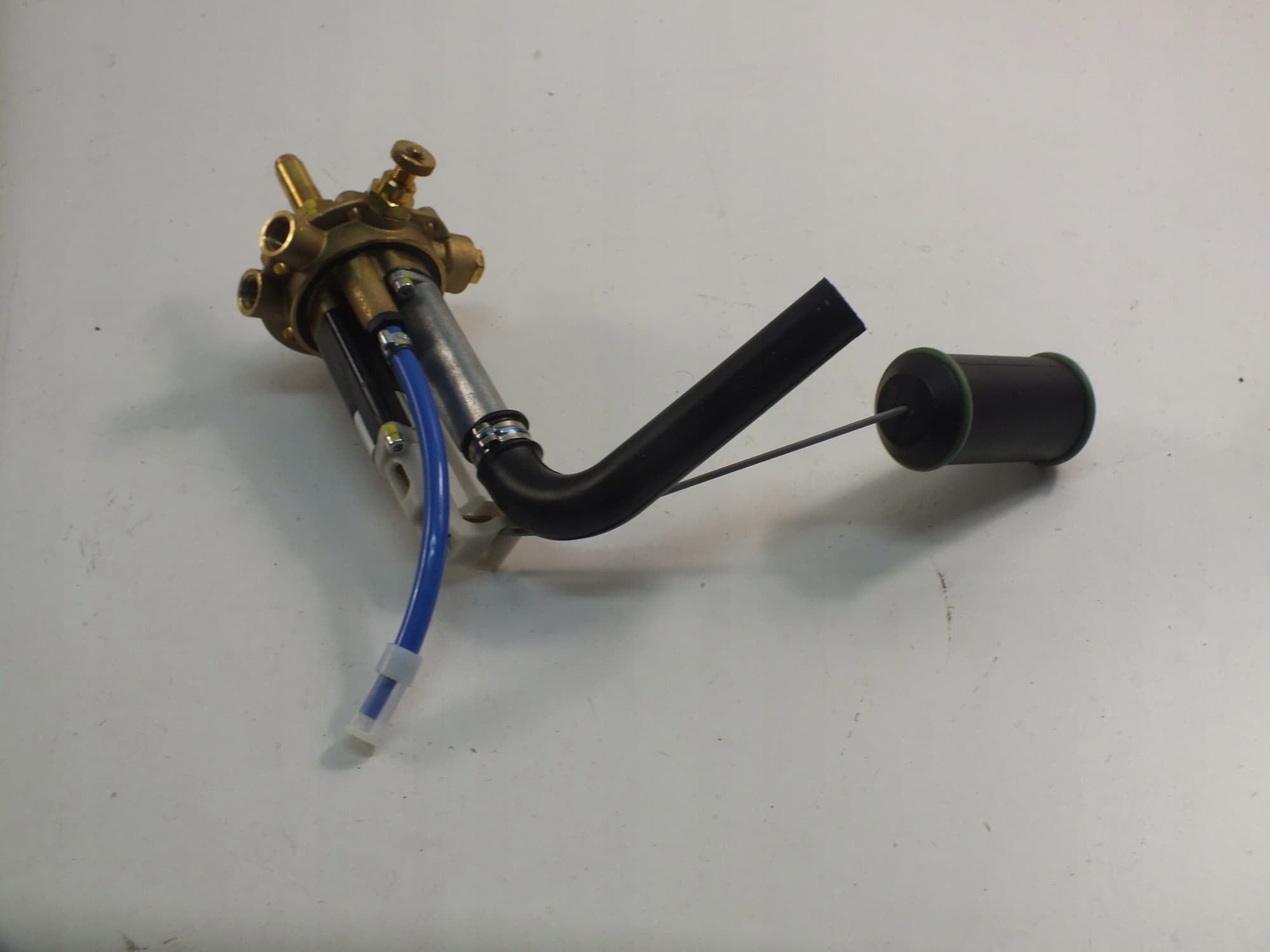 Válvula solenoide de Glp Renault Dacia 250609047R nuevo 7