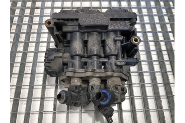 Válvula Ecas Renault Trucks T 21337415 usado