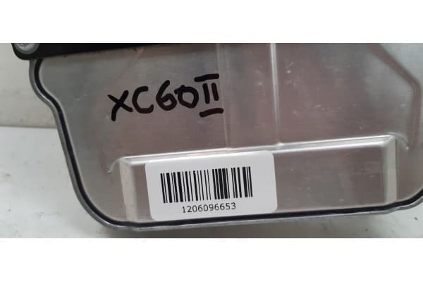 Calefactor Webasto para Volvo XC60 II 2.0 T8 usado 8