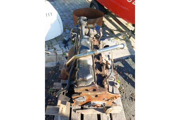 Motor Ford Transit 2.5 TDI usado 3